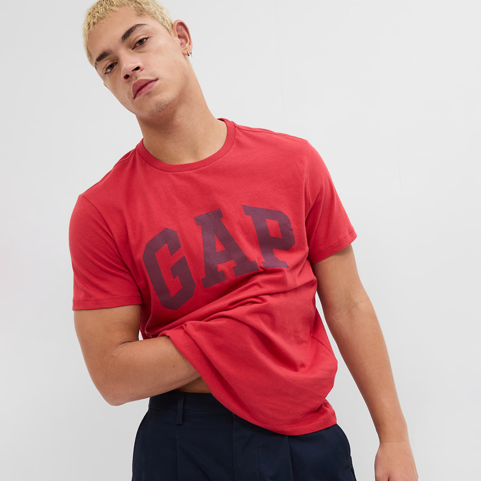 GAP V-Basic Logo Tee