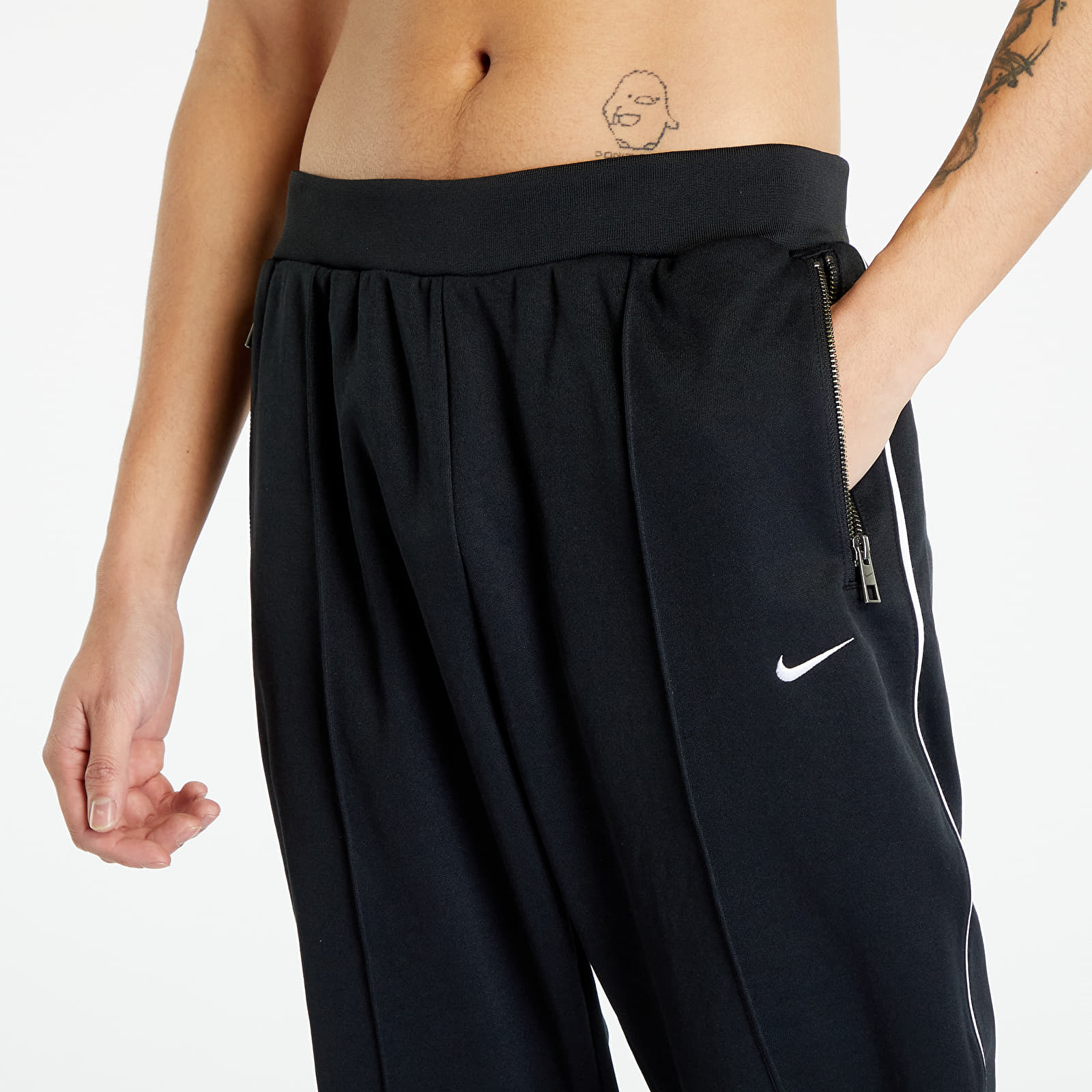 Jeans und Hosen Nike Sportswear Men s Track Pants Black White Queens