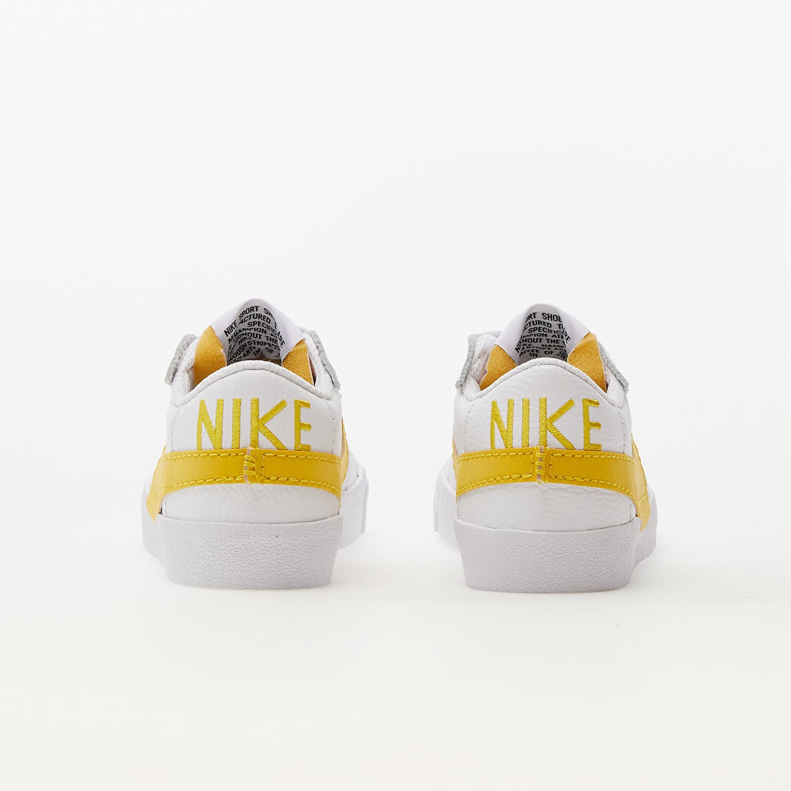 Joggesko og sko for menn Nike Blazer Low Jumbo White/ Vivid Sulfur-Black-Team Orange