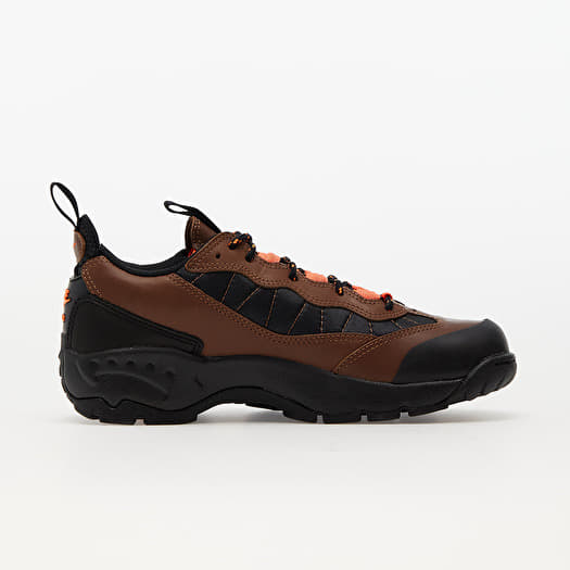 Men's sneakers and shoes Nike ACG Air Mada Bison/ Black-Hyper