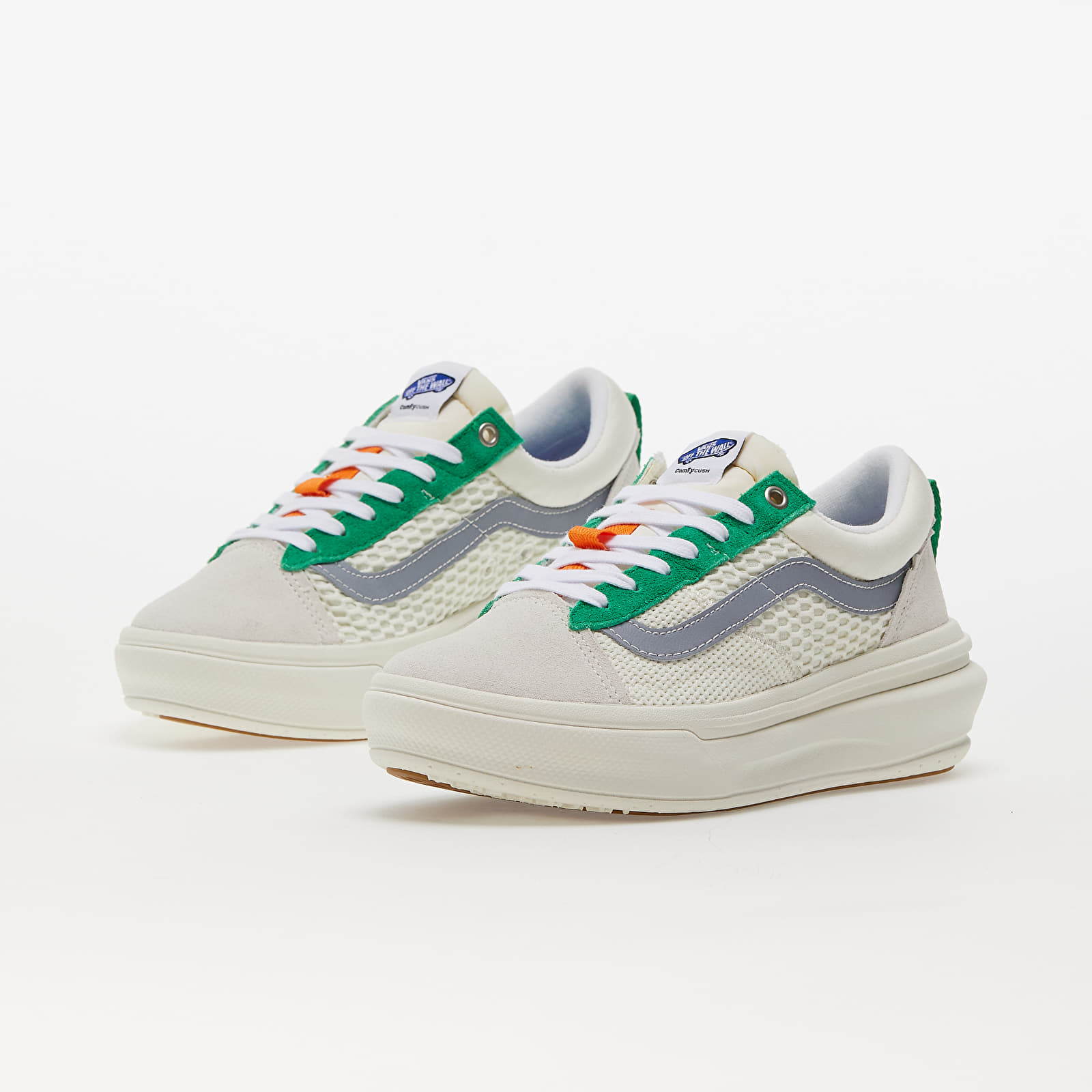 Men s sneakers and shoes Vans Vans Old Skool Overt Plus CC Marshmallow Multi Queens