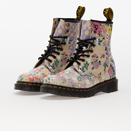 Dr. Martens 1460 8 Eye Boot