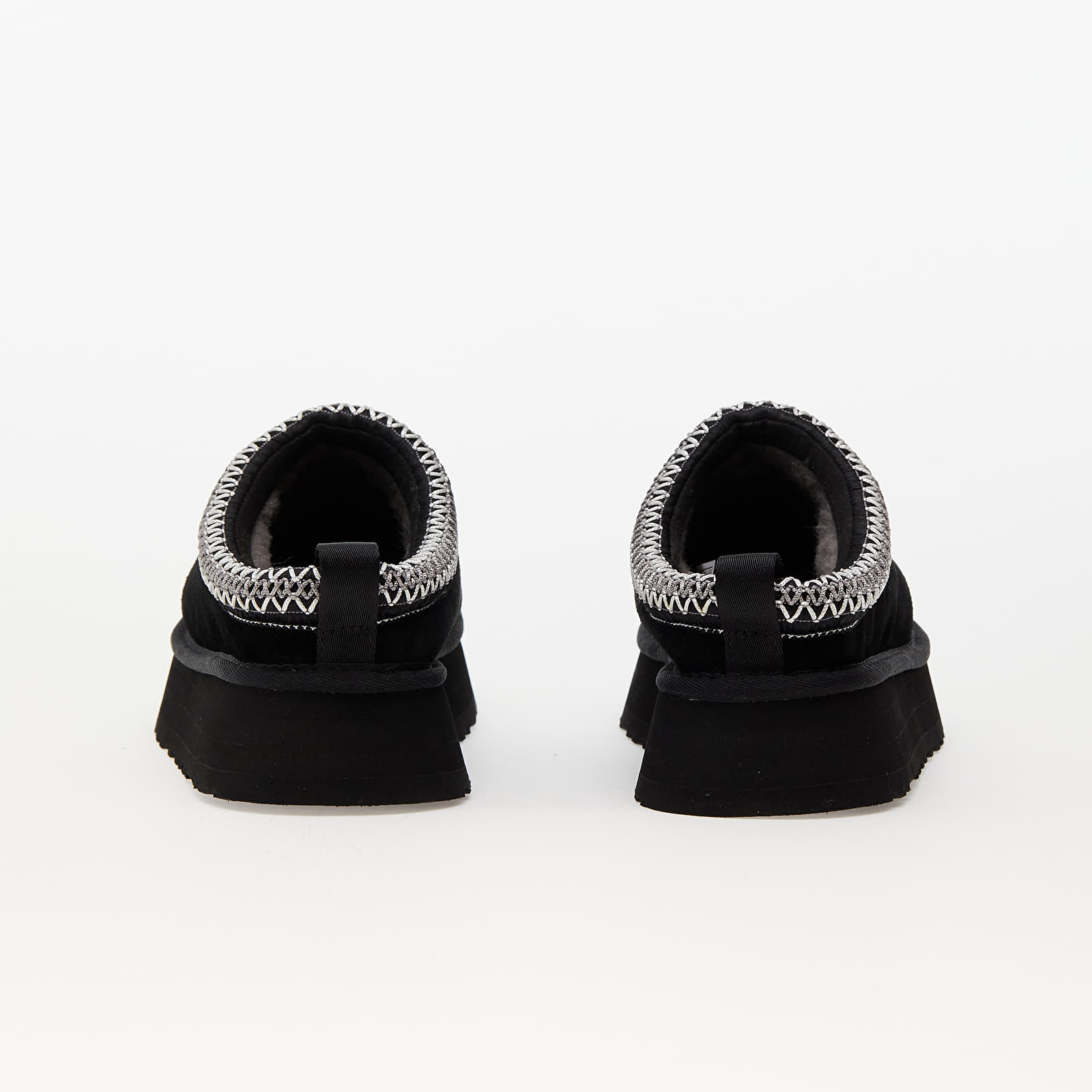 Adidași și pantofi pentru femei UGG W Tazz Black