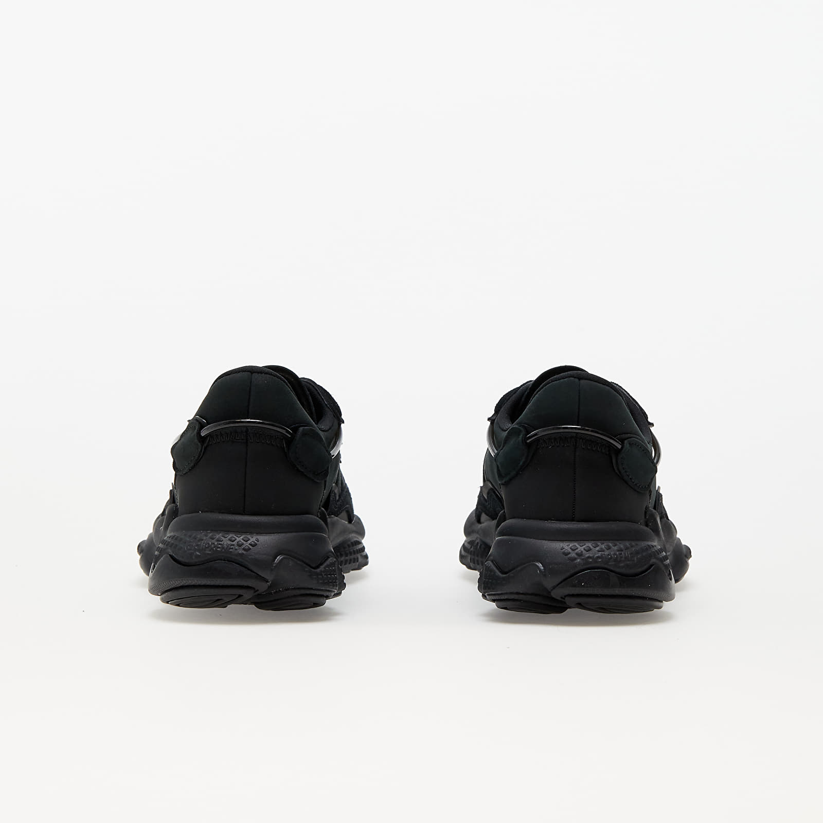 Ténis e sapatos de senhora adidas Originals Ozweego W Core Black/ Core Black/ Silver Mate