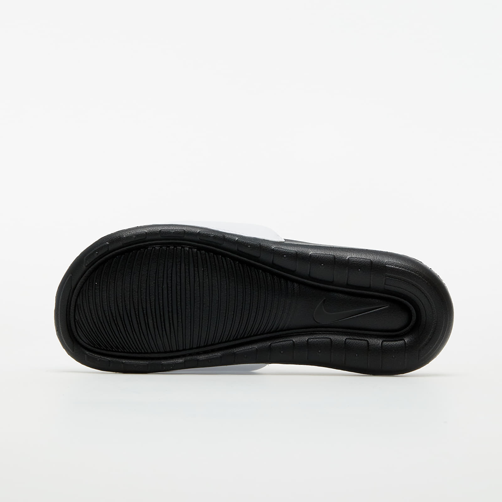 Pánské tenisky a boty Nike Victori One Slide black / black - white