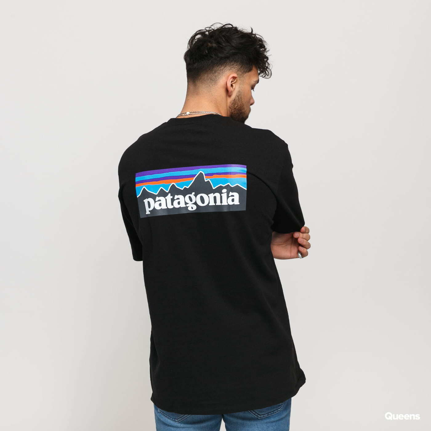 Patagonia M\'s P6 Logo Responsibili Tee Black