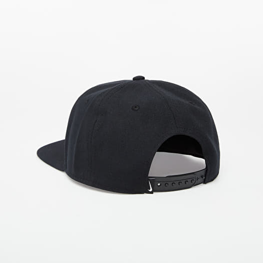 Nike u nsw pro cap futura sales