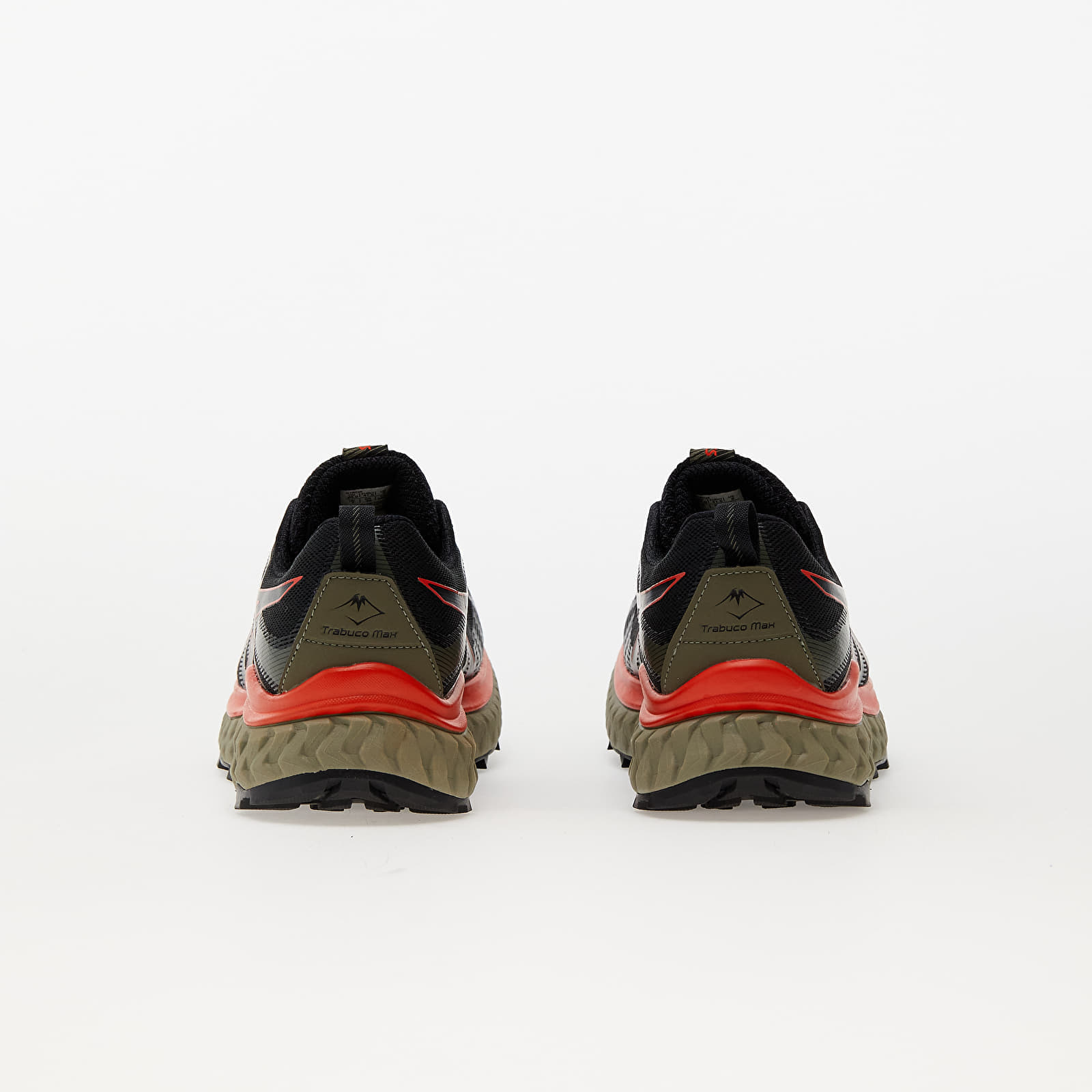 Meeste tossud ja kingad Asics Trabuco Max Black/ Cherry Tomato