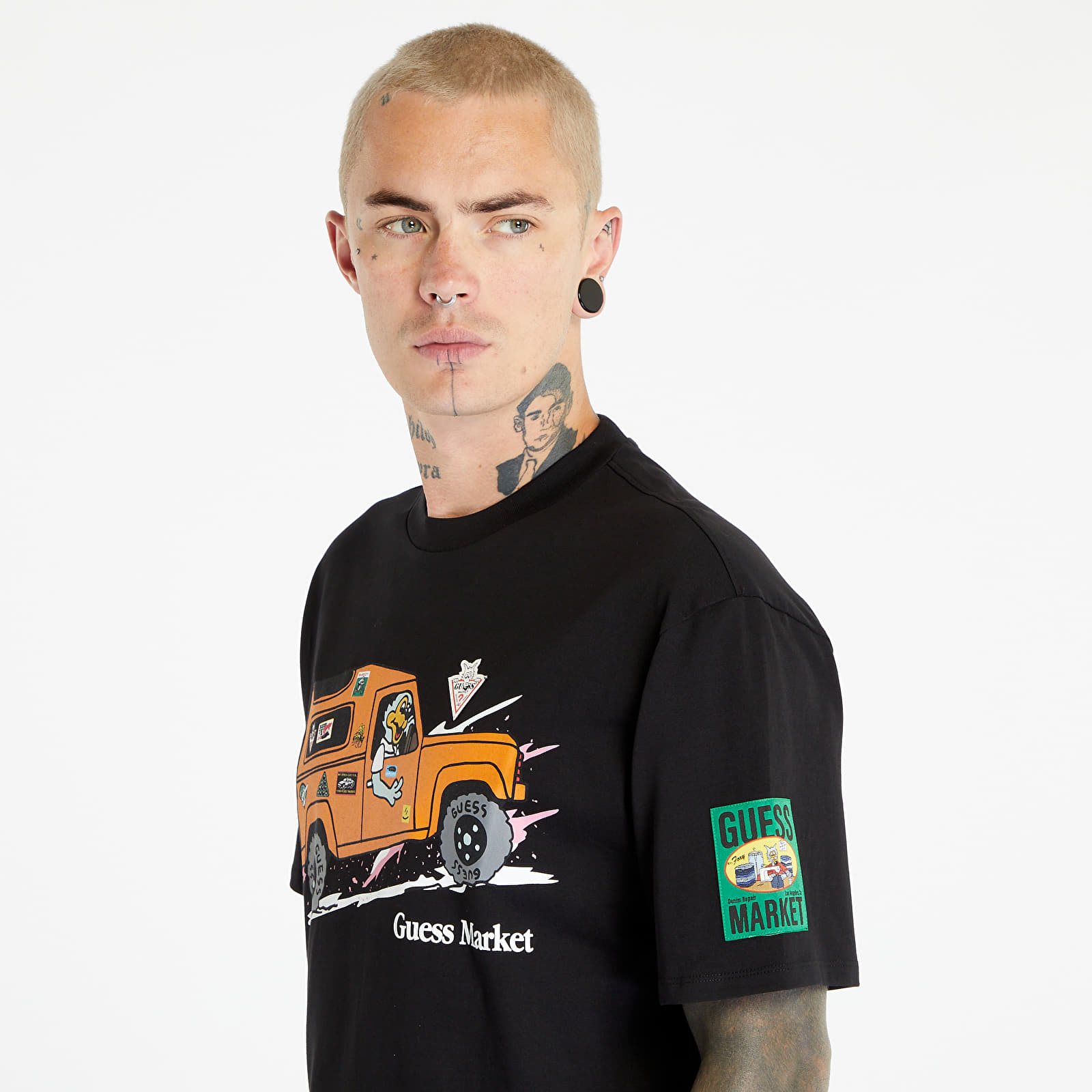 T shirts GUESS x Market Rover Tee Jet Black A996 Queens