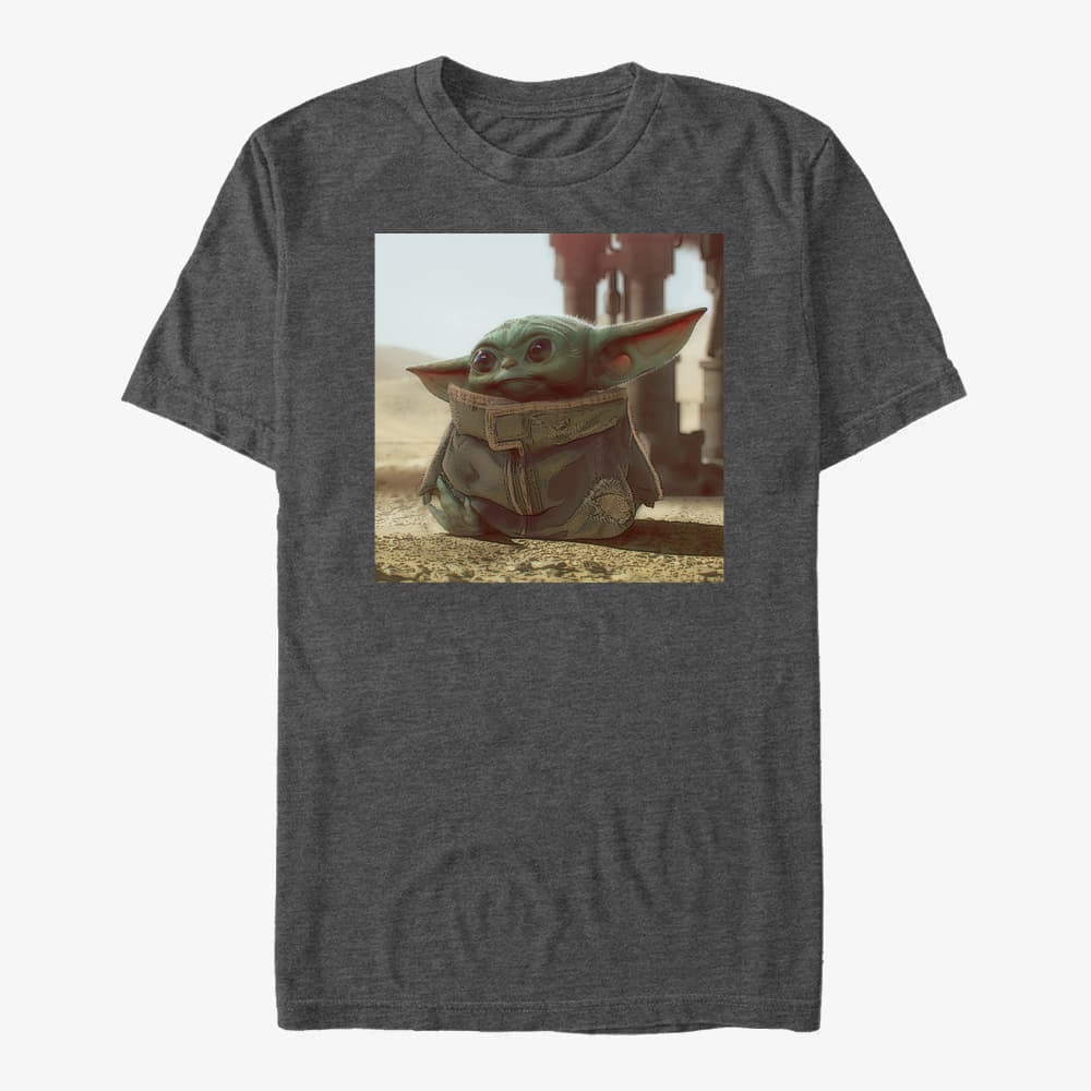T-särgid Merch Star Wars: The Mandalorian - Tiny Green Unisex T-Shirt Dark Heather Grey