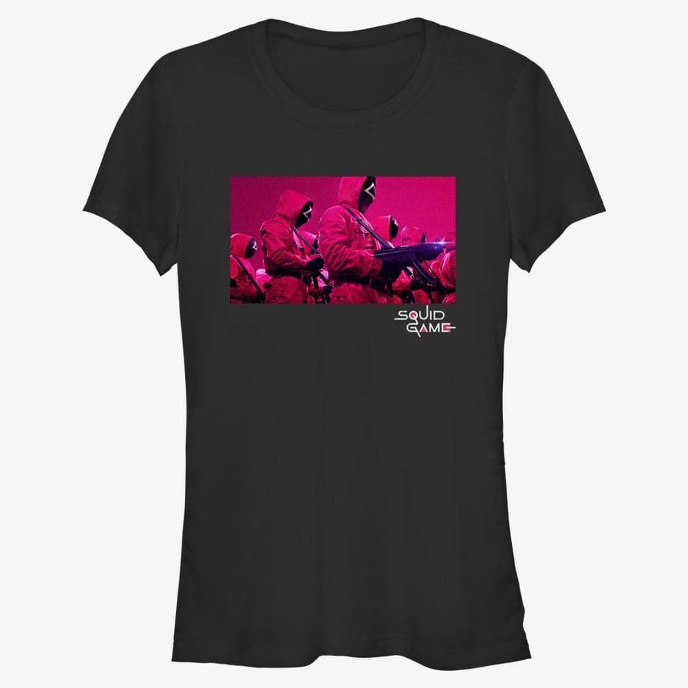 Tričká Merch Netflix Squid Game - Pink Guards Women's T-Shirt Black