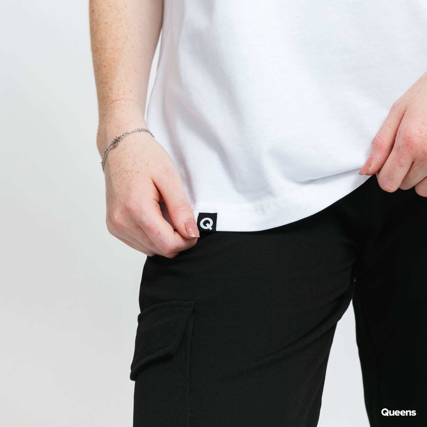 Trička Queens Basic Tee bílé