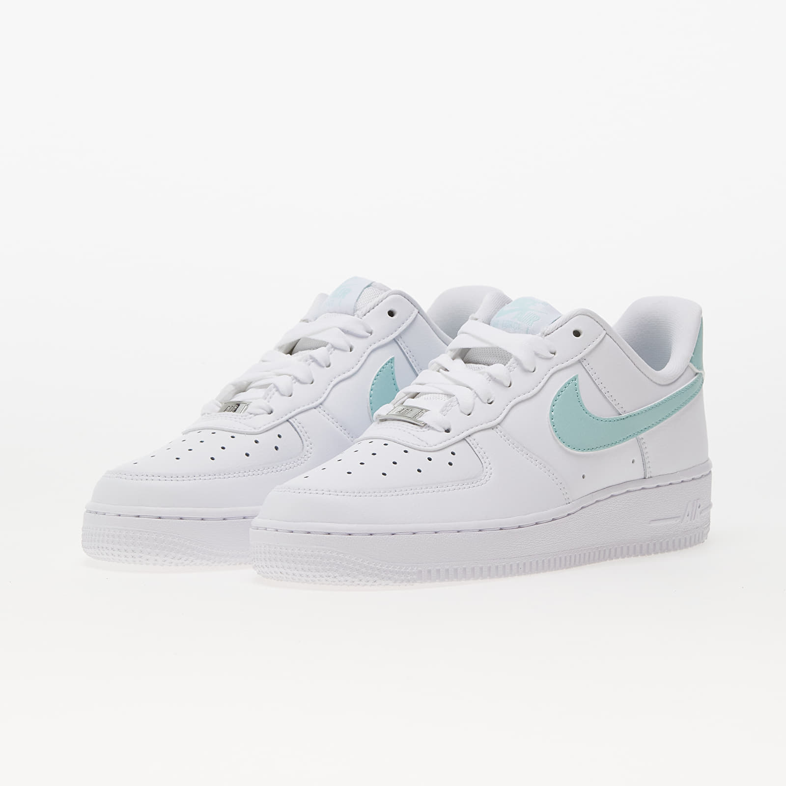 Nike Women's Air Force 1 '07 - White | Jade Ice / 10