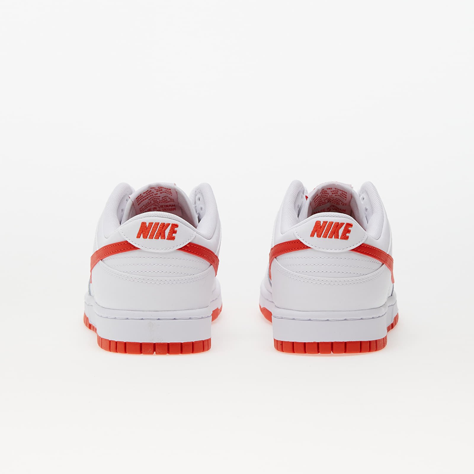 Men's sneakers and shoes Nike Dunk Low Retro White/ Picante Red