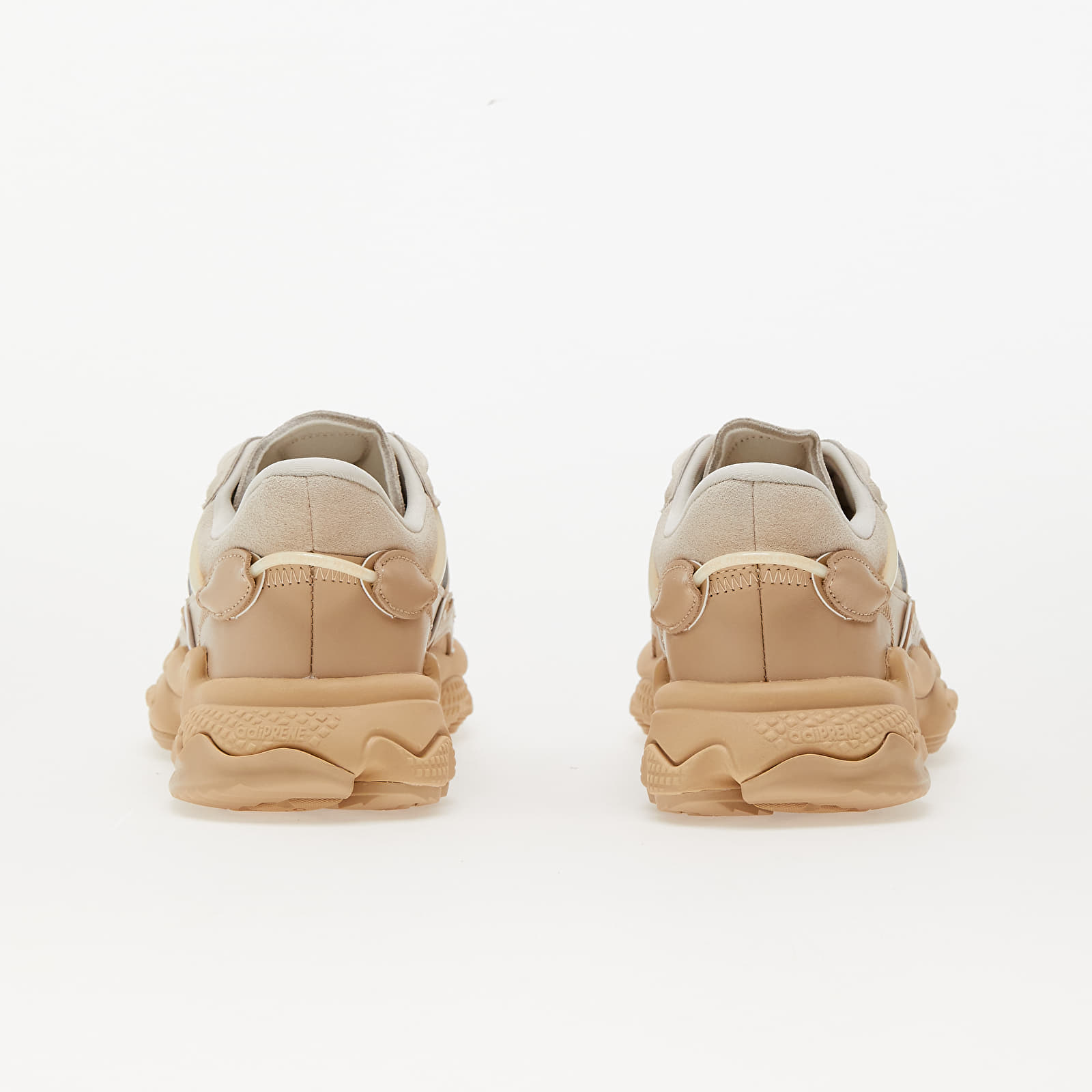 Turnschuhe und Schuhe für Männer adidas Ozweego Tr Wonder White/ Wonder White/ Magic Beige