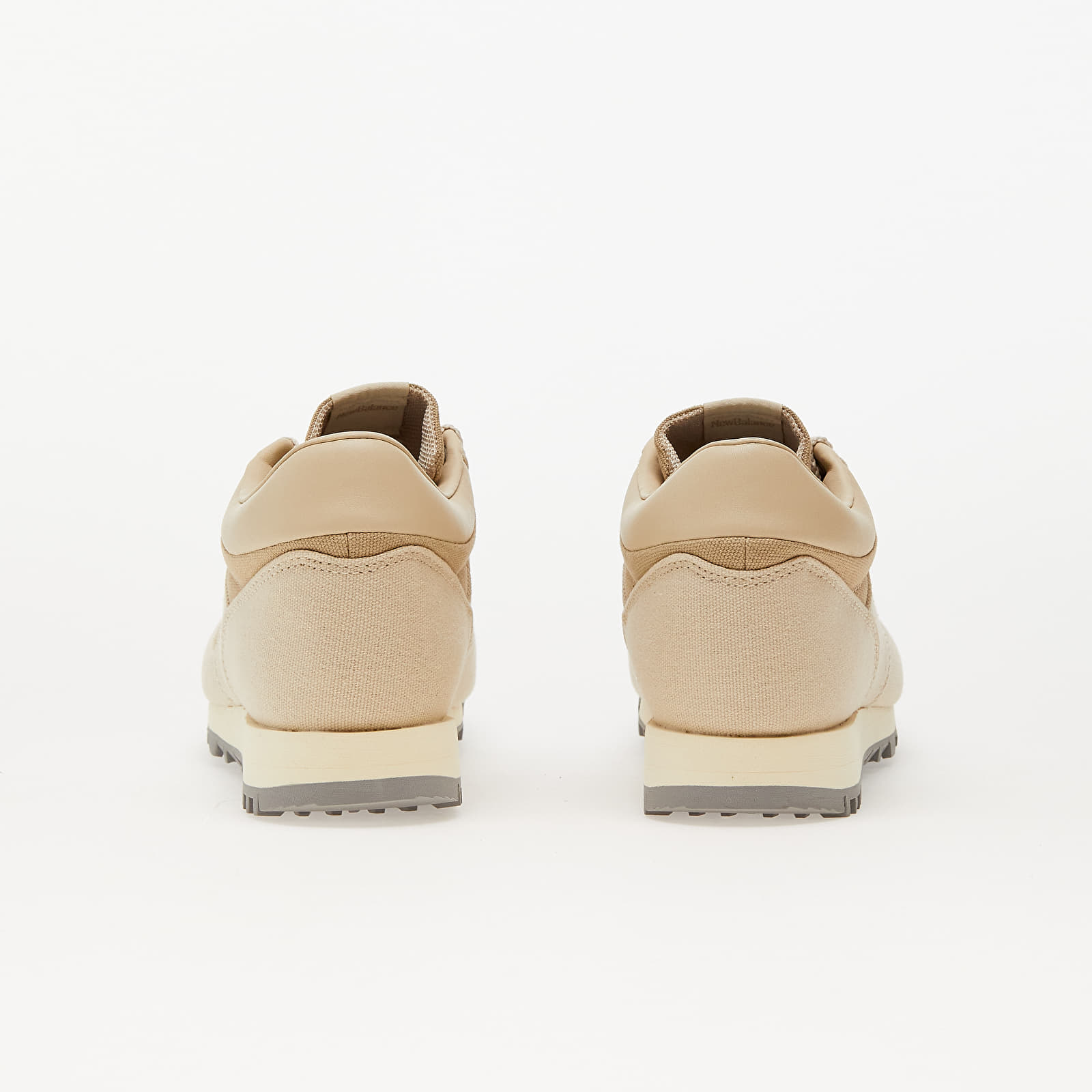 Pánské tenisky a boty New Balance Rainier Sand