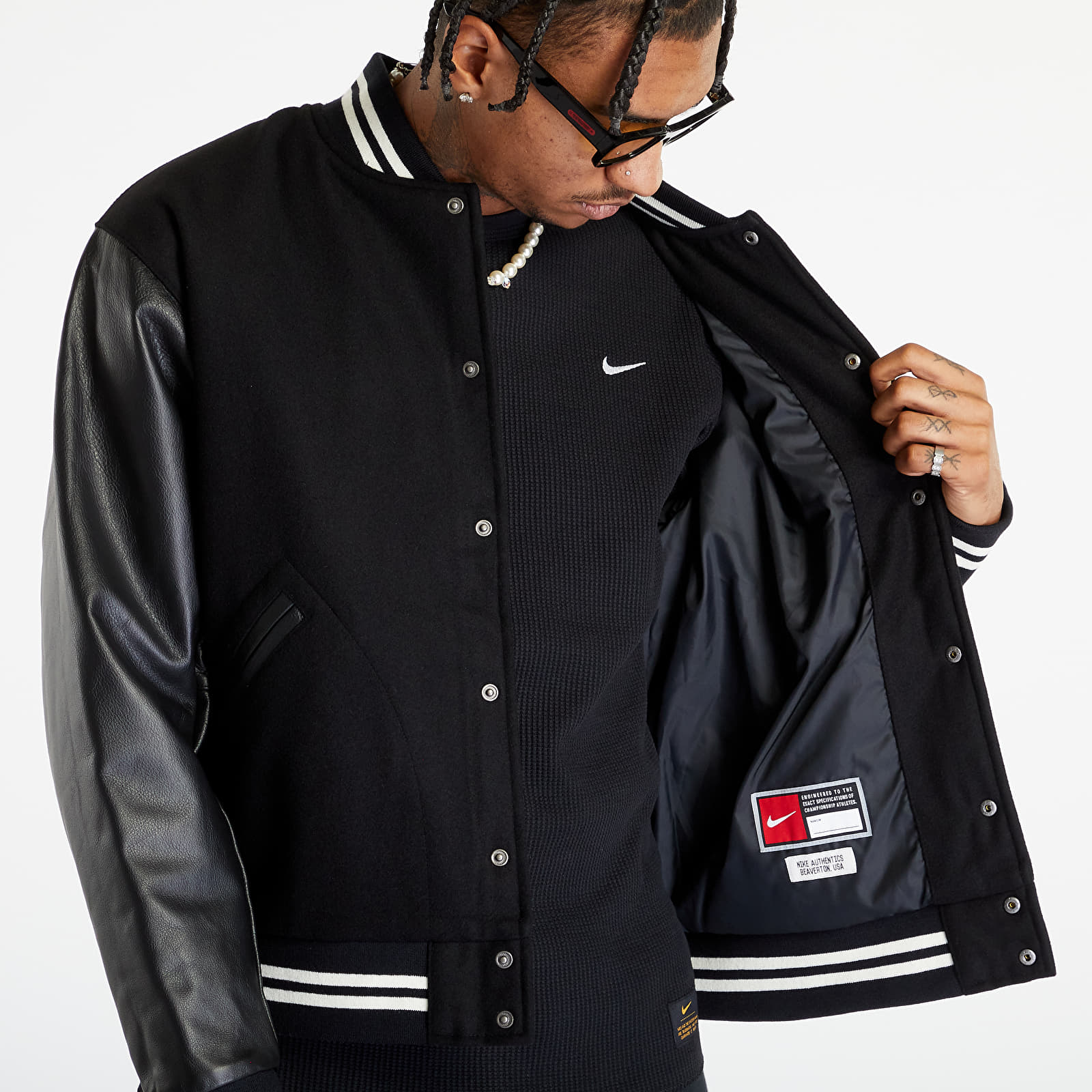 Kurtki bomberki Nike Authentics Men's Varsity Jacket Black/ White
