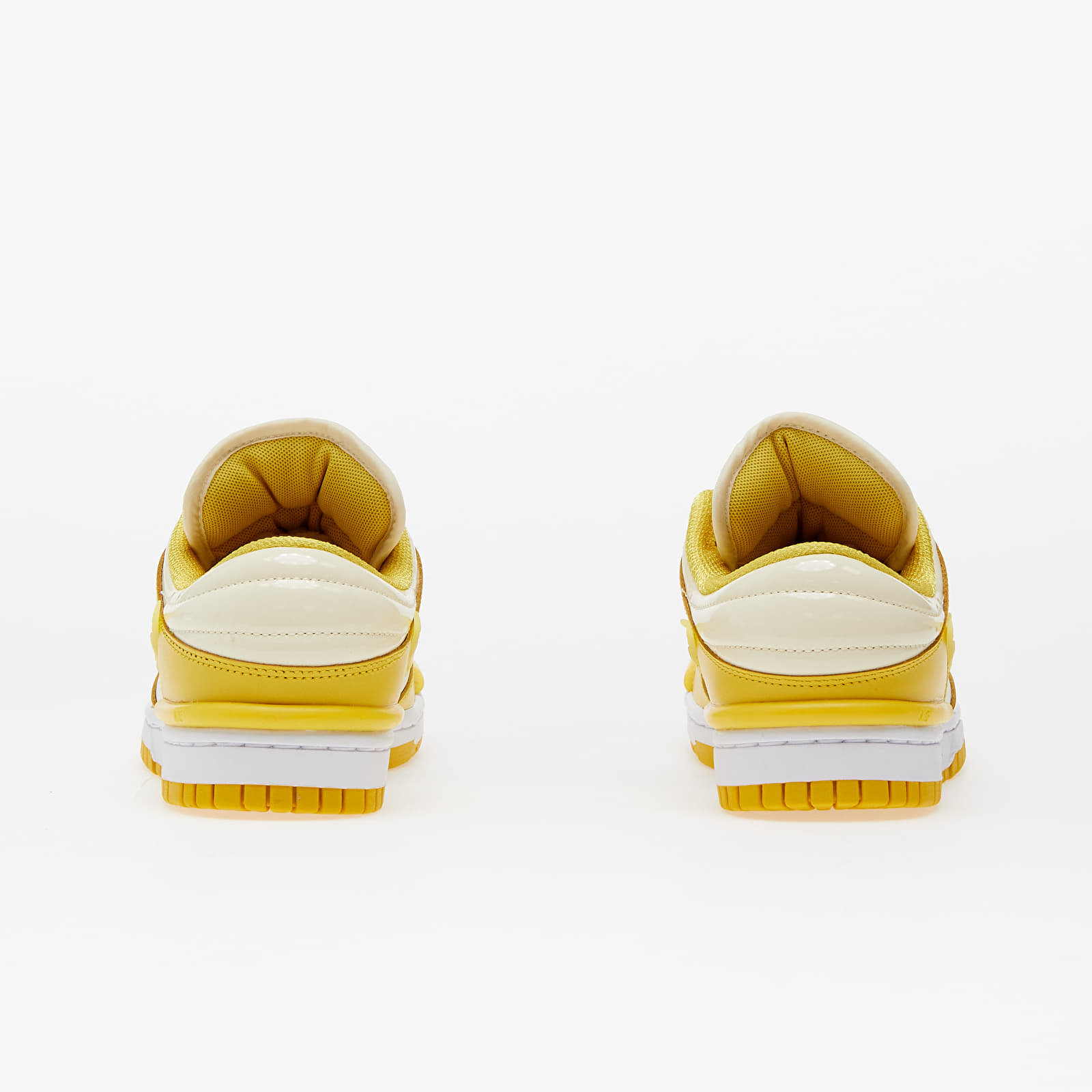 Sneakers og sko til kvinder Nike W Dunk Low Twist Sail/ Vivid Sulfur-White