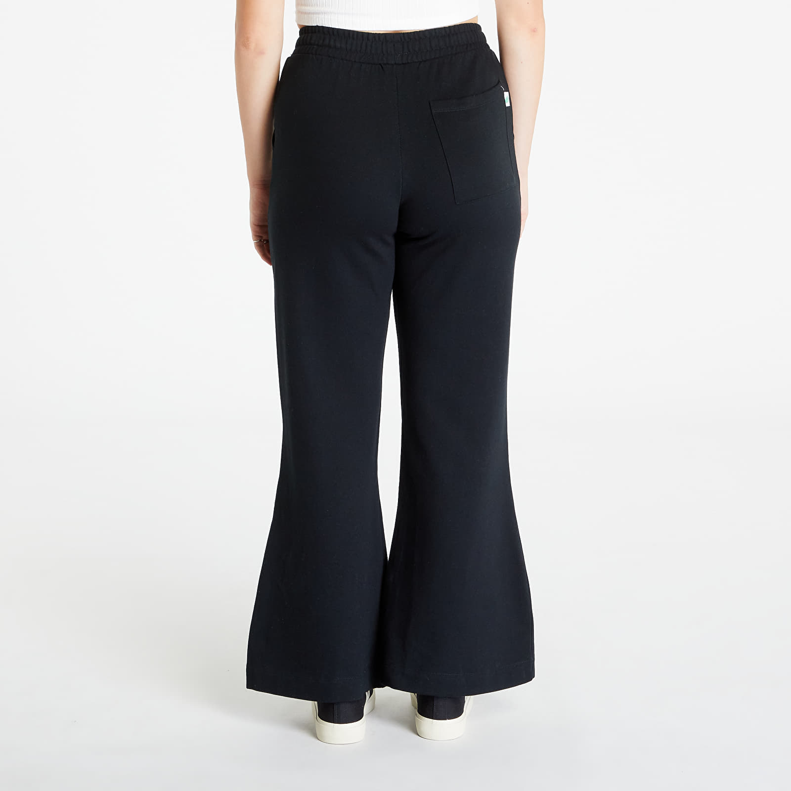 Pantaloni della tuta  Urban Classics Ladies Organic Ultra Wide Sweat Pants Black