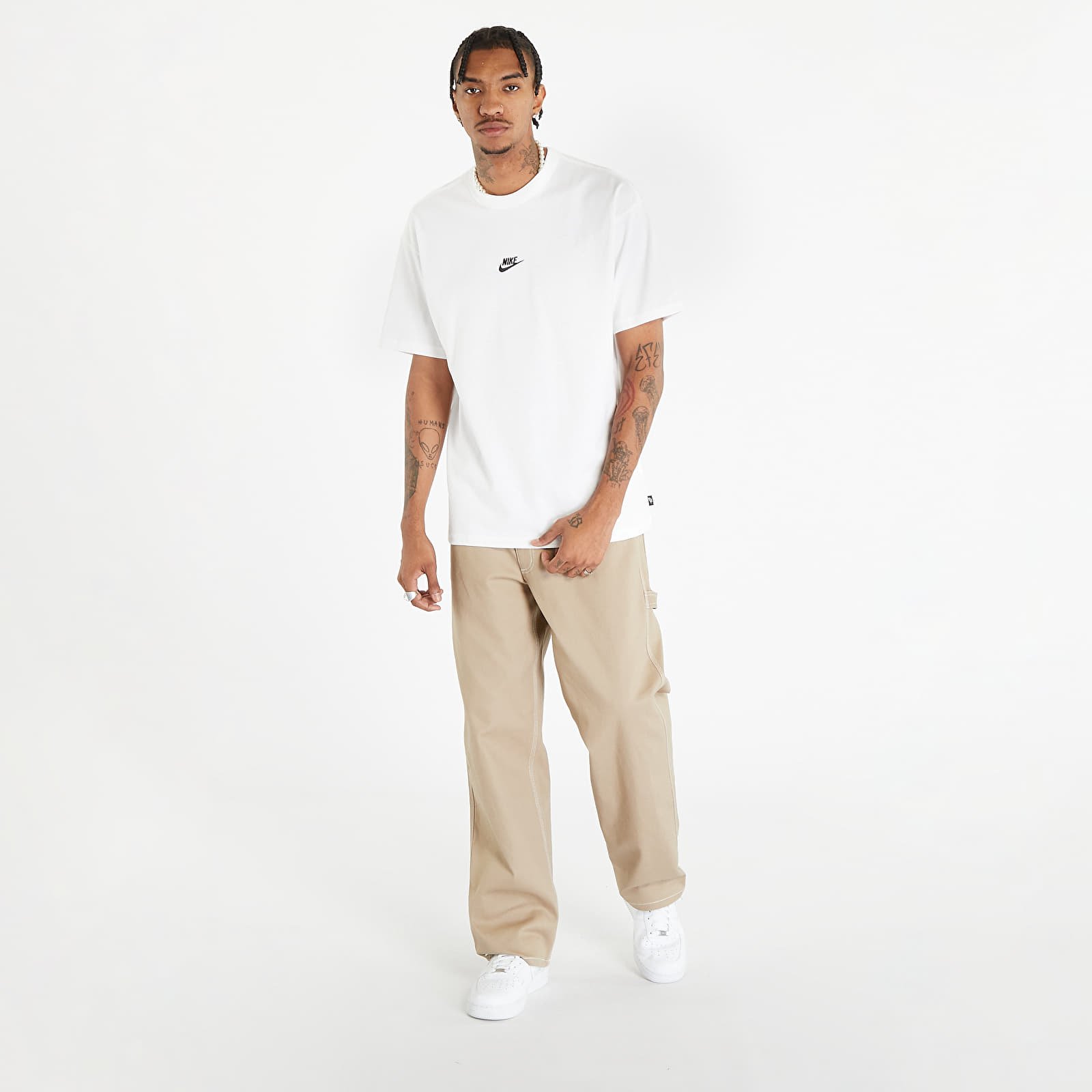 Футболки Nike Sportswear Premium Essentials White