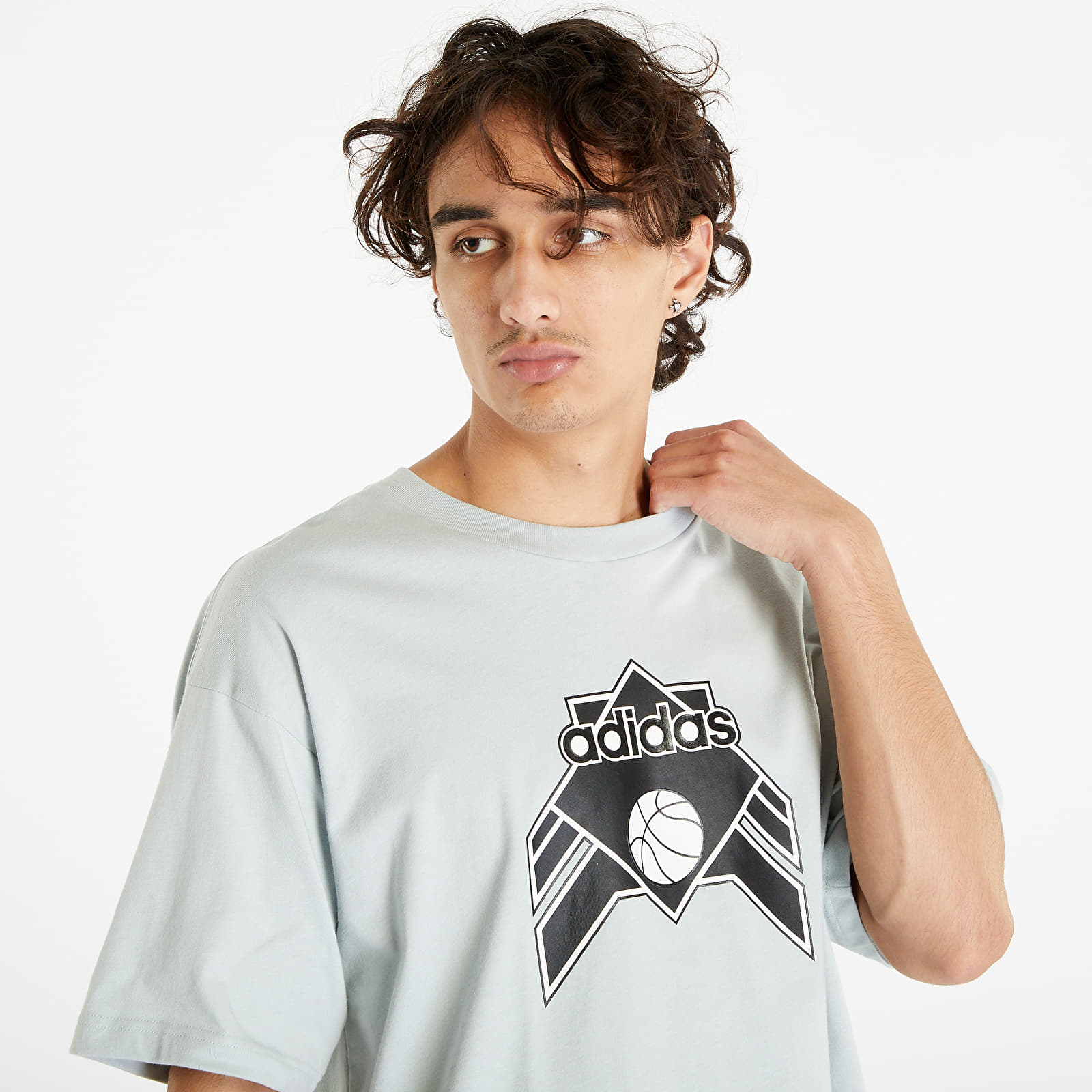 Tricou adidas Originals Graphic Tee Wonder Silver - 1 | YEO