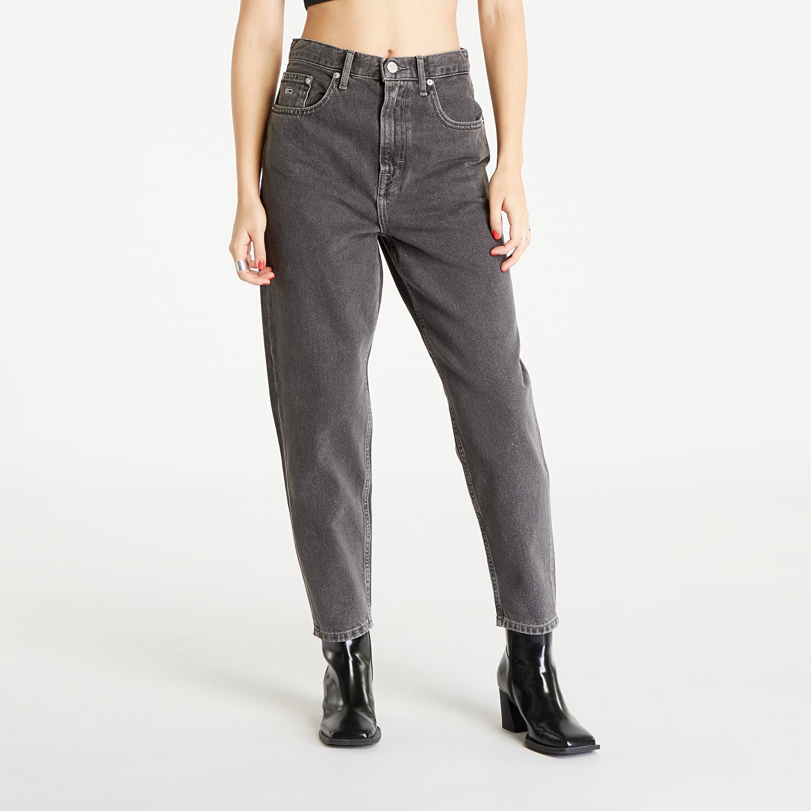 Jeans TOMMY JEANS Mom Jean Ultra High Rise Tapered Denim Black | Queens
