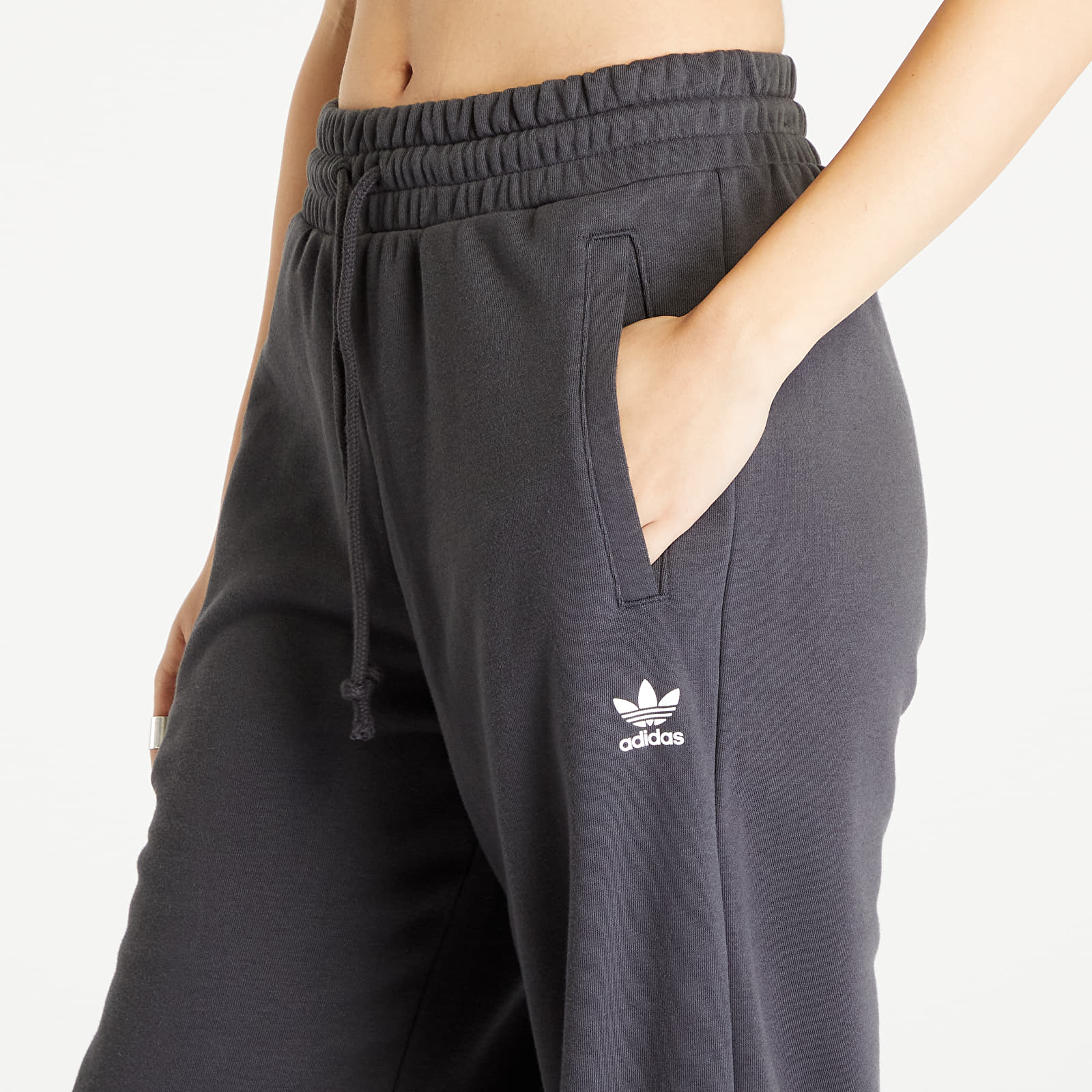 Adidas women sweatpants 2025