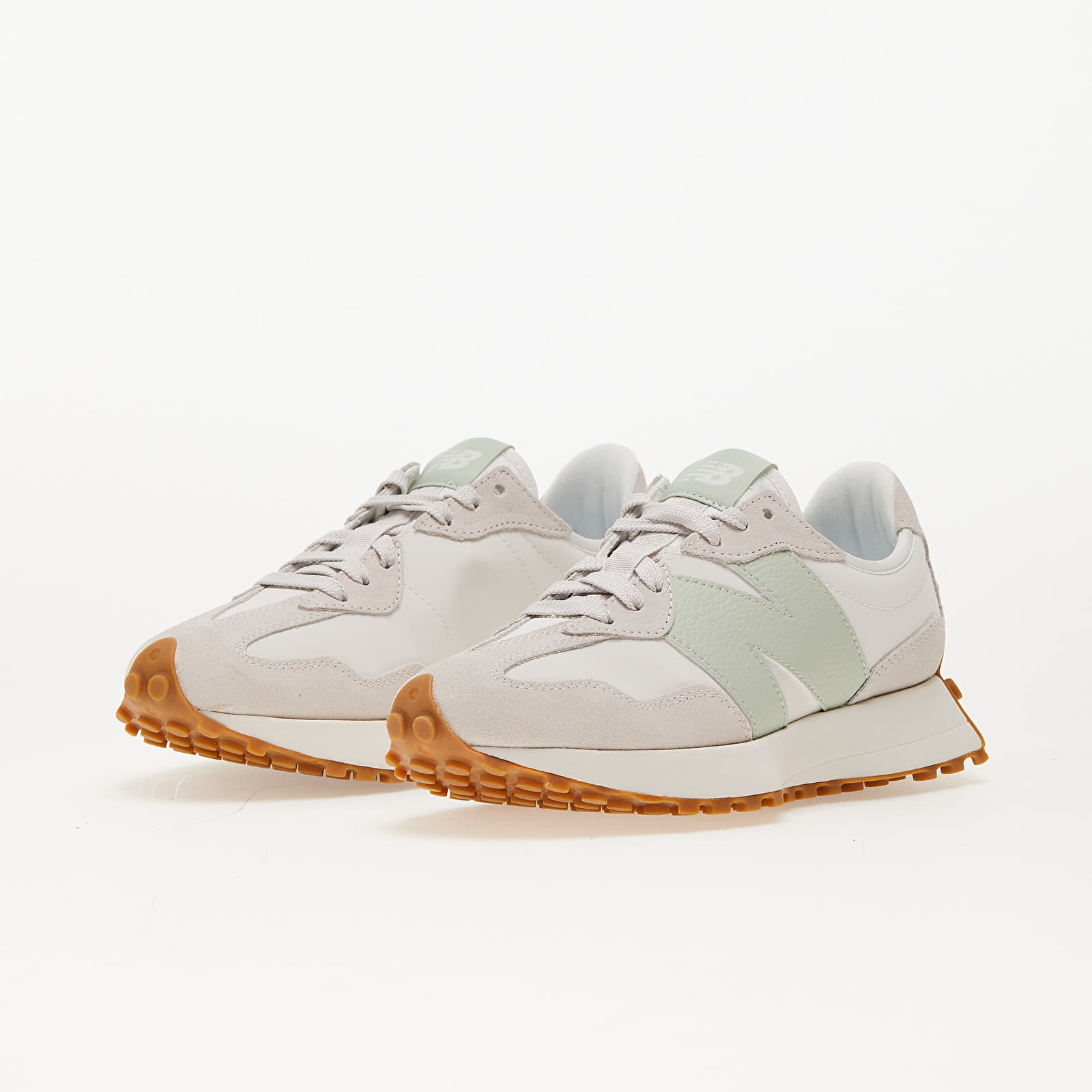 New balance shop 327 womens Silver