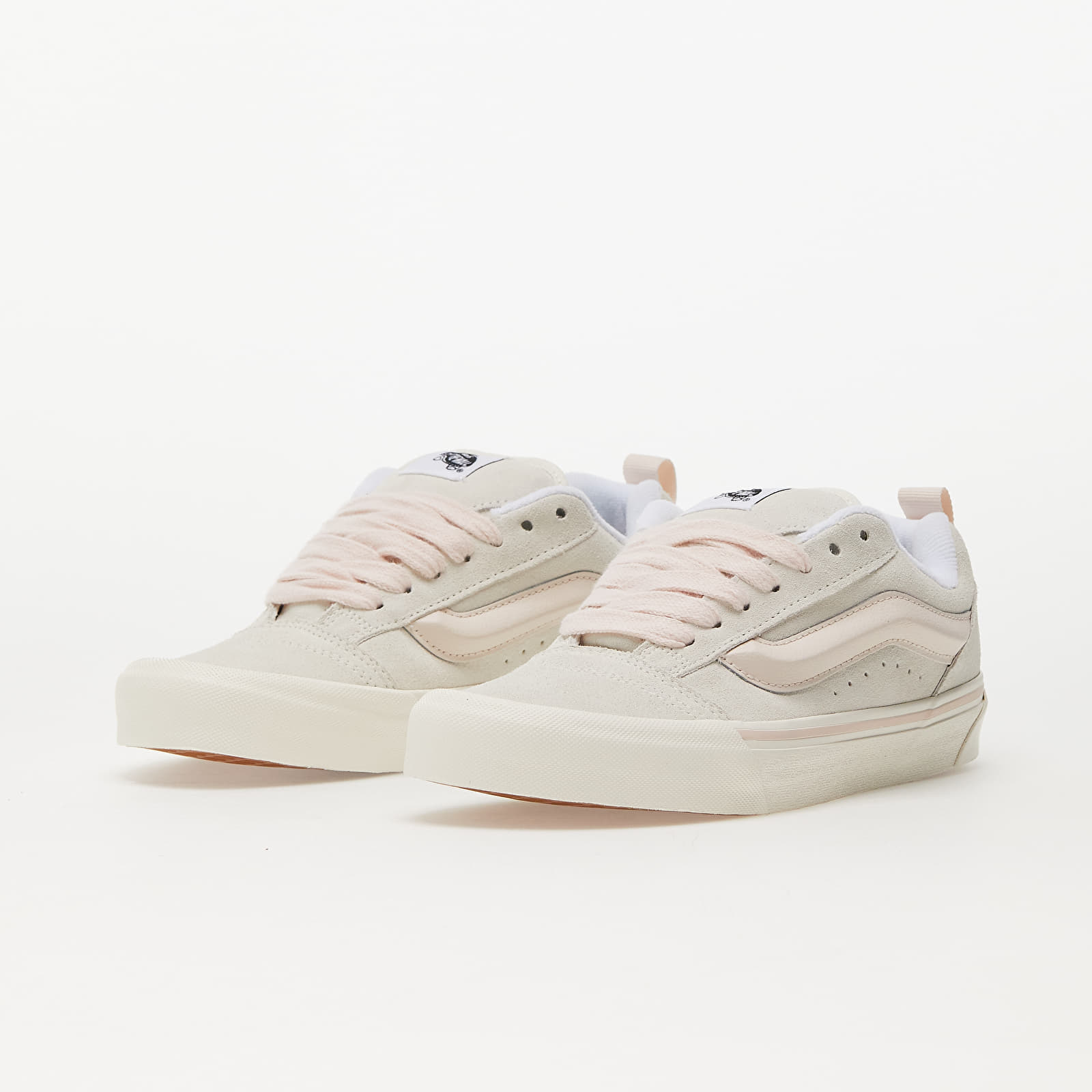 Adidași și pantofi pentru femei Vans Knu Skool Pink