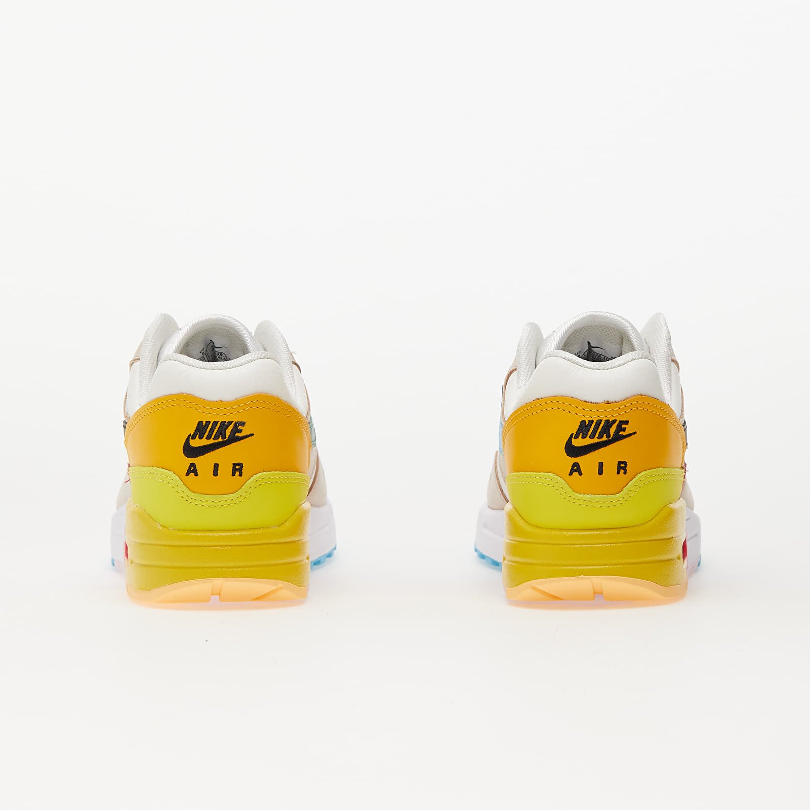 Dámské tenisky a boty Nike W Air Max 1 Sanddrift/ Black-Sail-University Gold