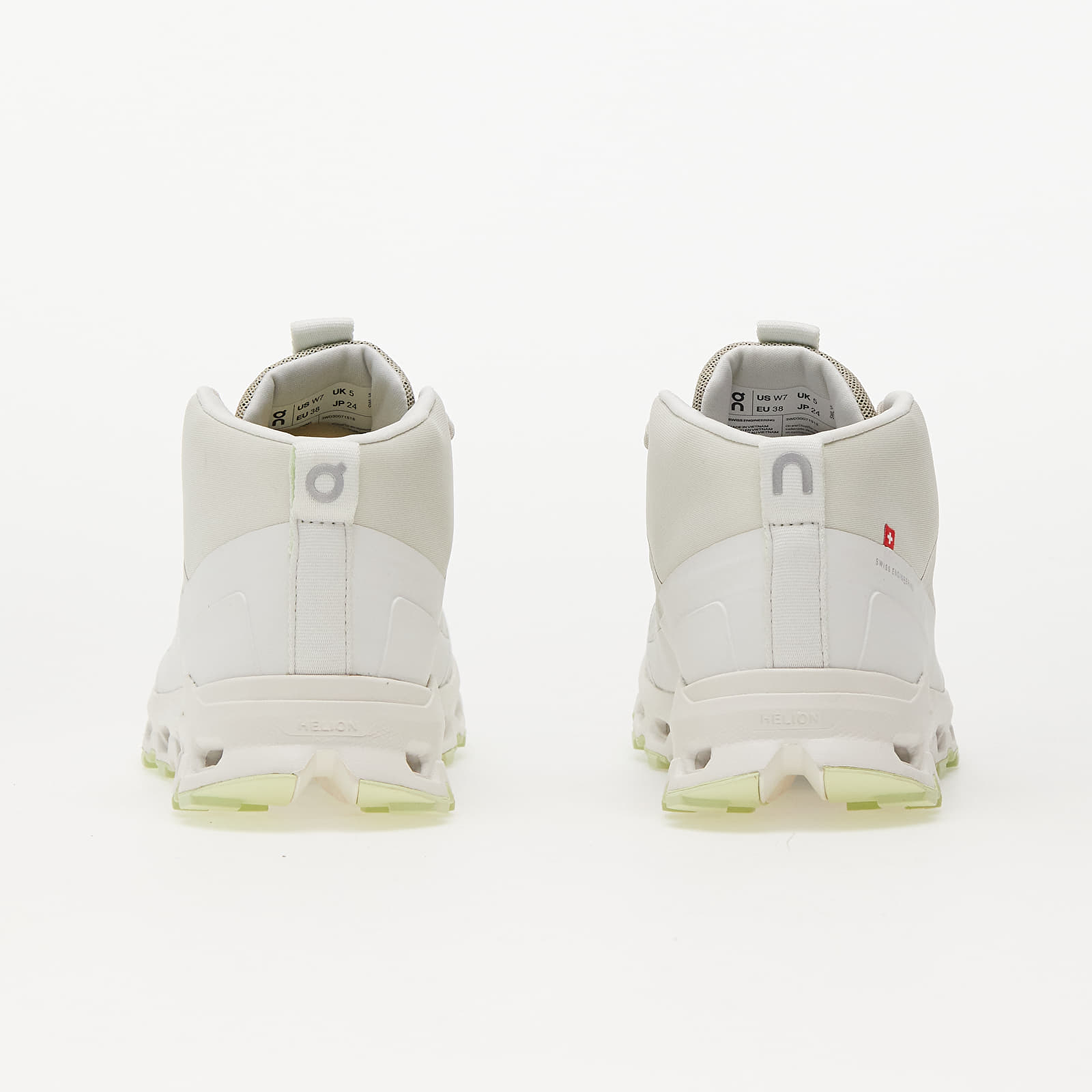 Women's sneakers and shoes On W Cloudroam Waterproof Ice/ Limelight