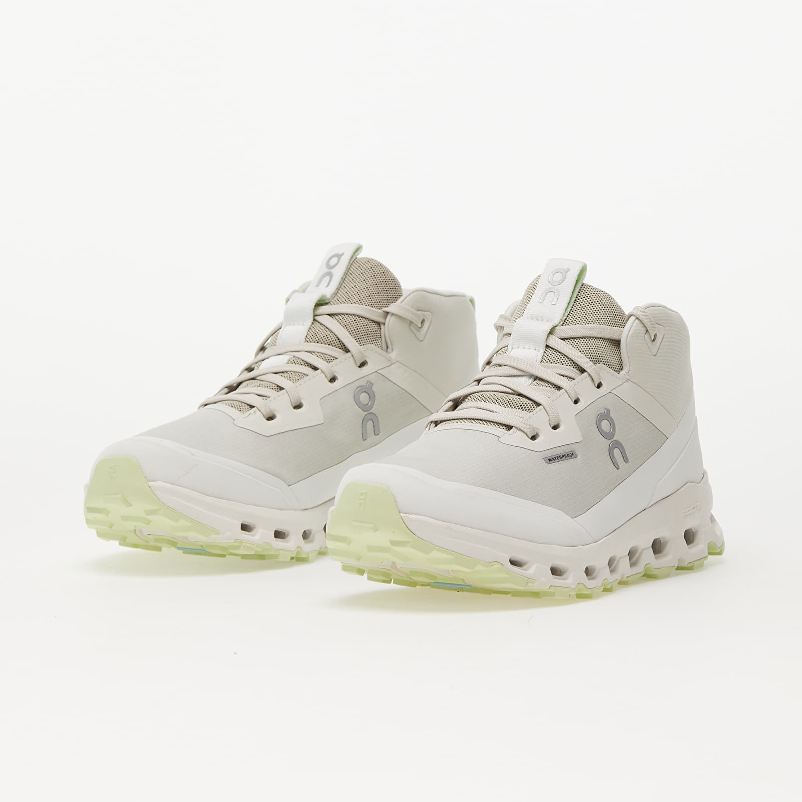 Women's sneakers and shoes On W Cloudroam Waterproof Ice/ Limelight