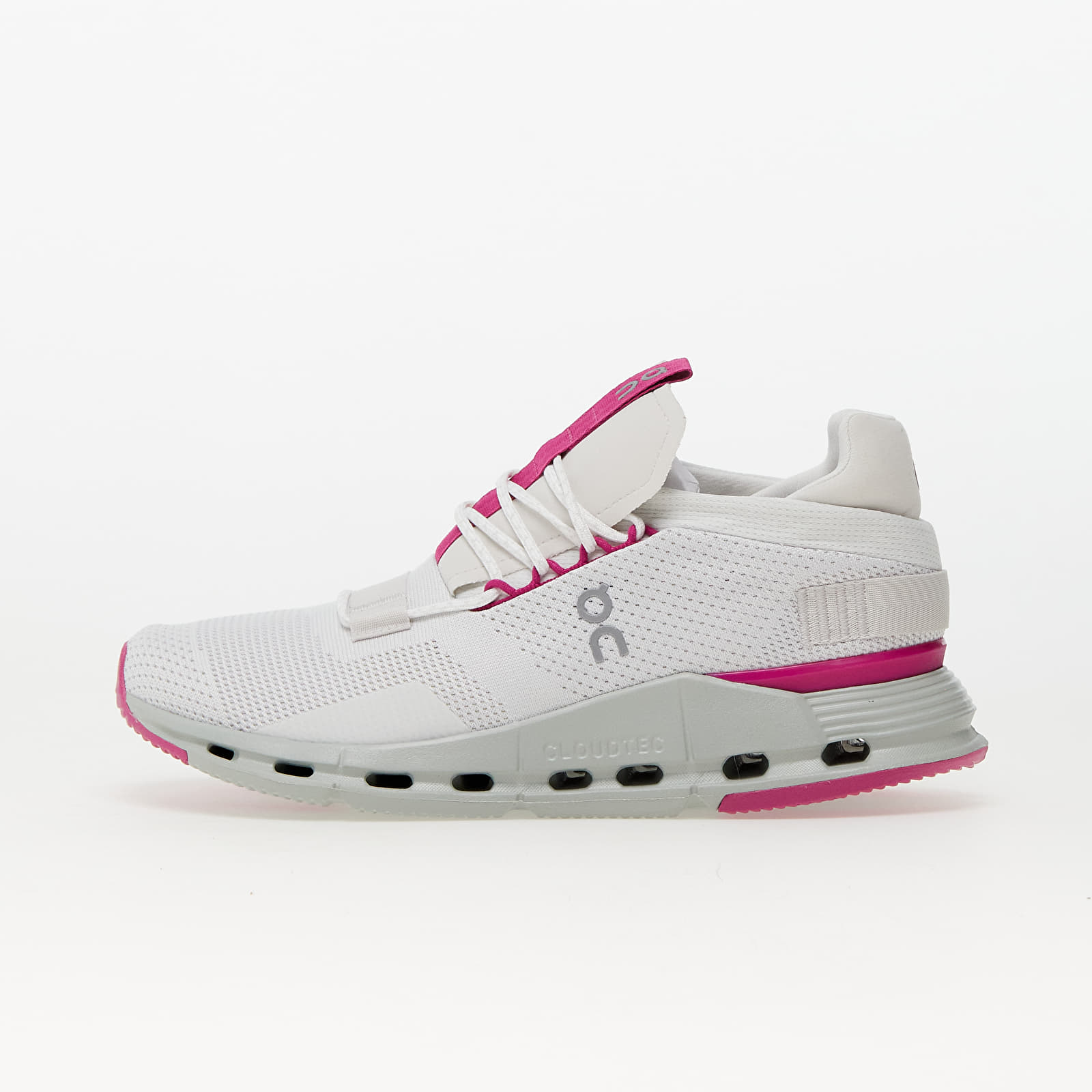Women's sneakers and shoes On W Cloudnova Undyed-White