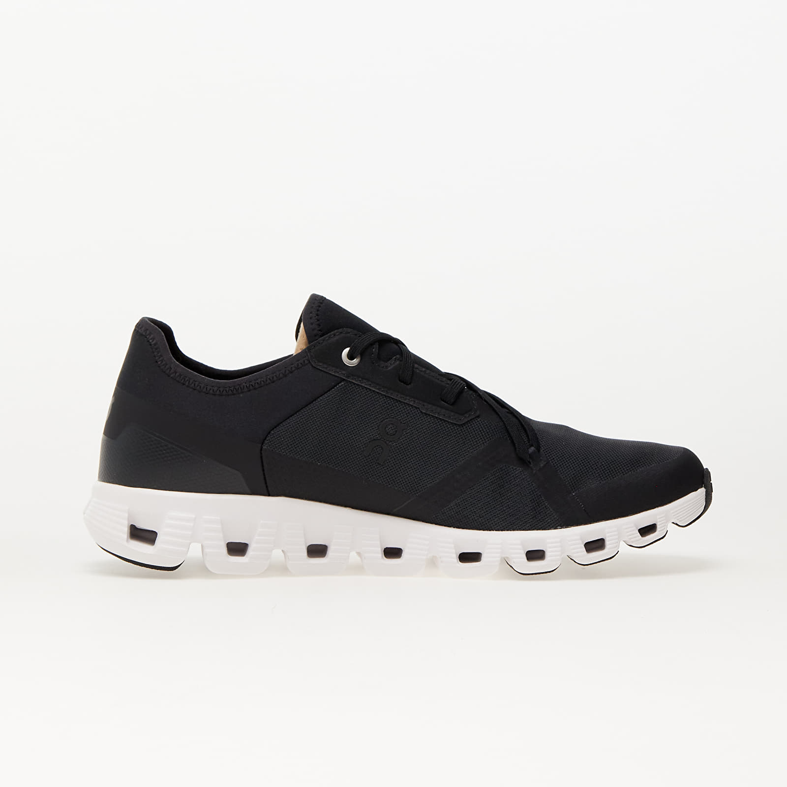 Ténis e sapatos para homem On M Cloud X 3 Ad Black/ White