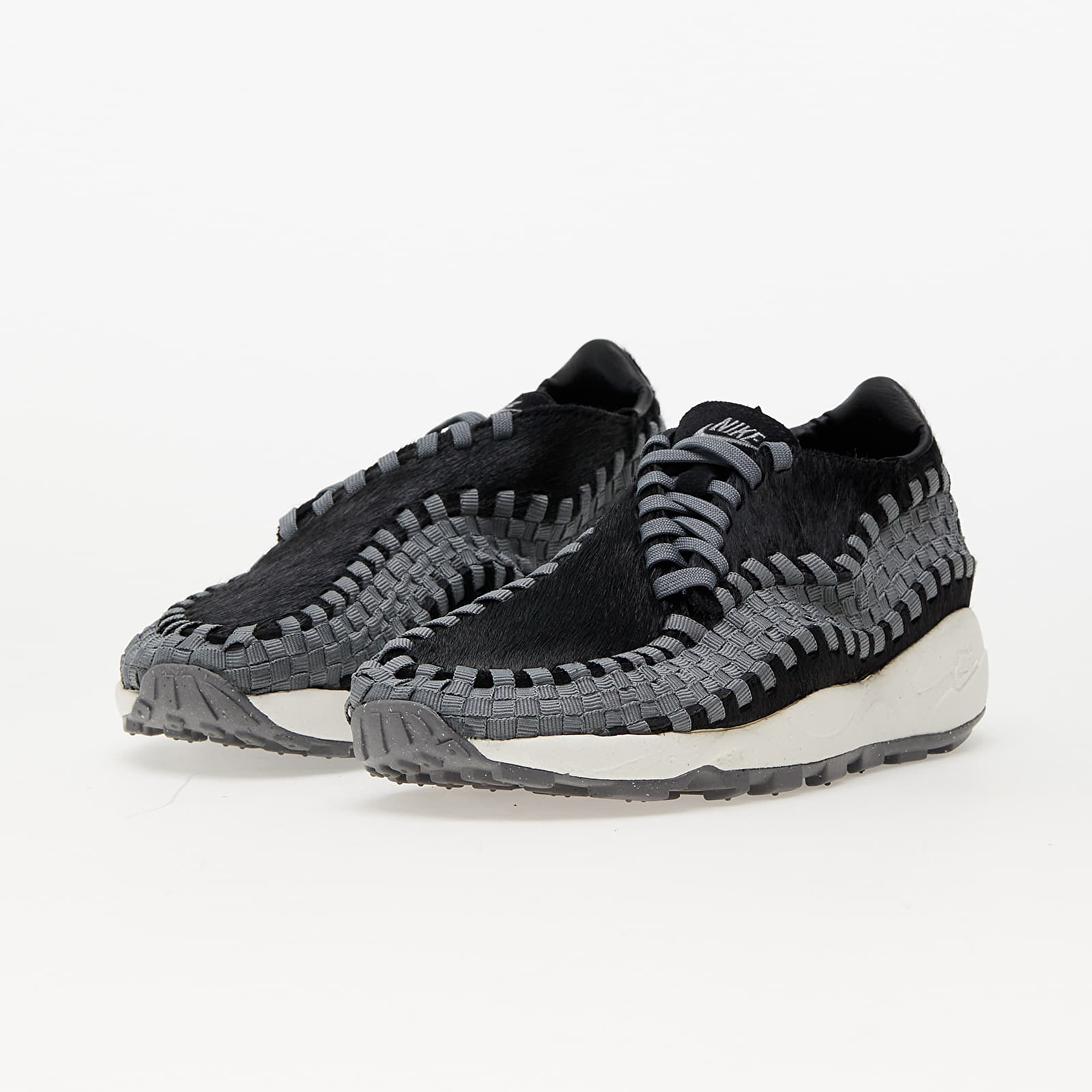 Női tornacipők és cipők Nike W Air Footscape Woven Black/ Smoke Grey-Sail