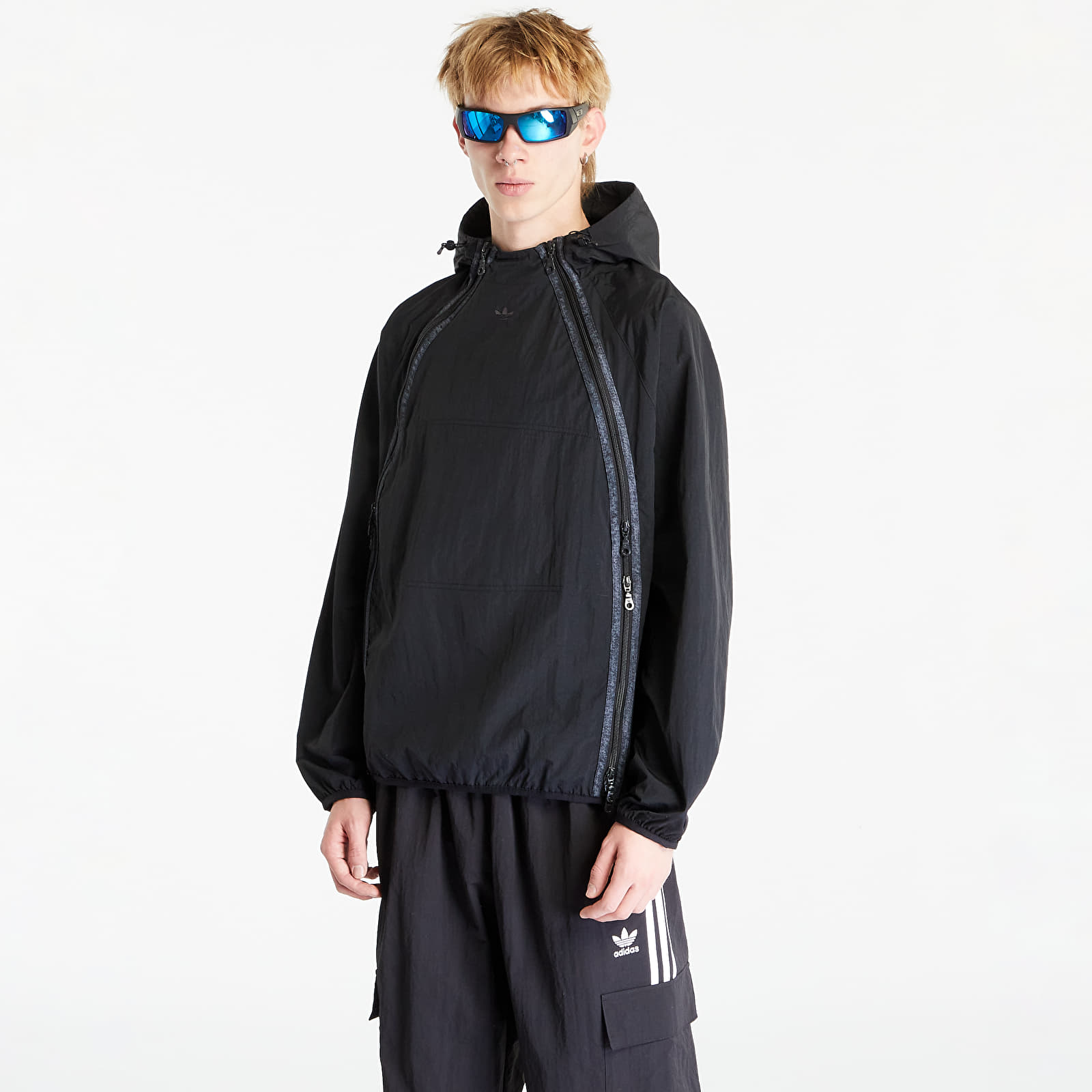 Adidas xeno windbreaker deals jacket (multicolour / black)