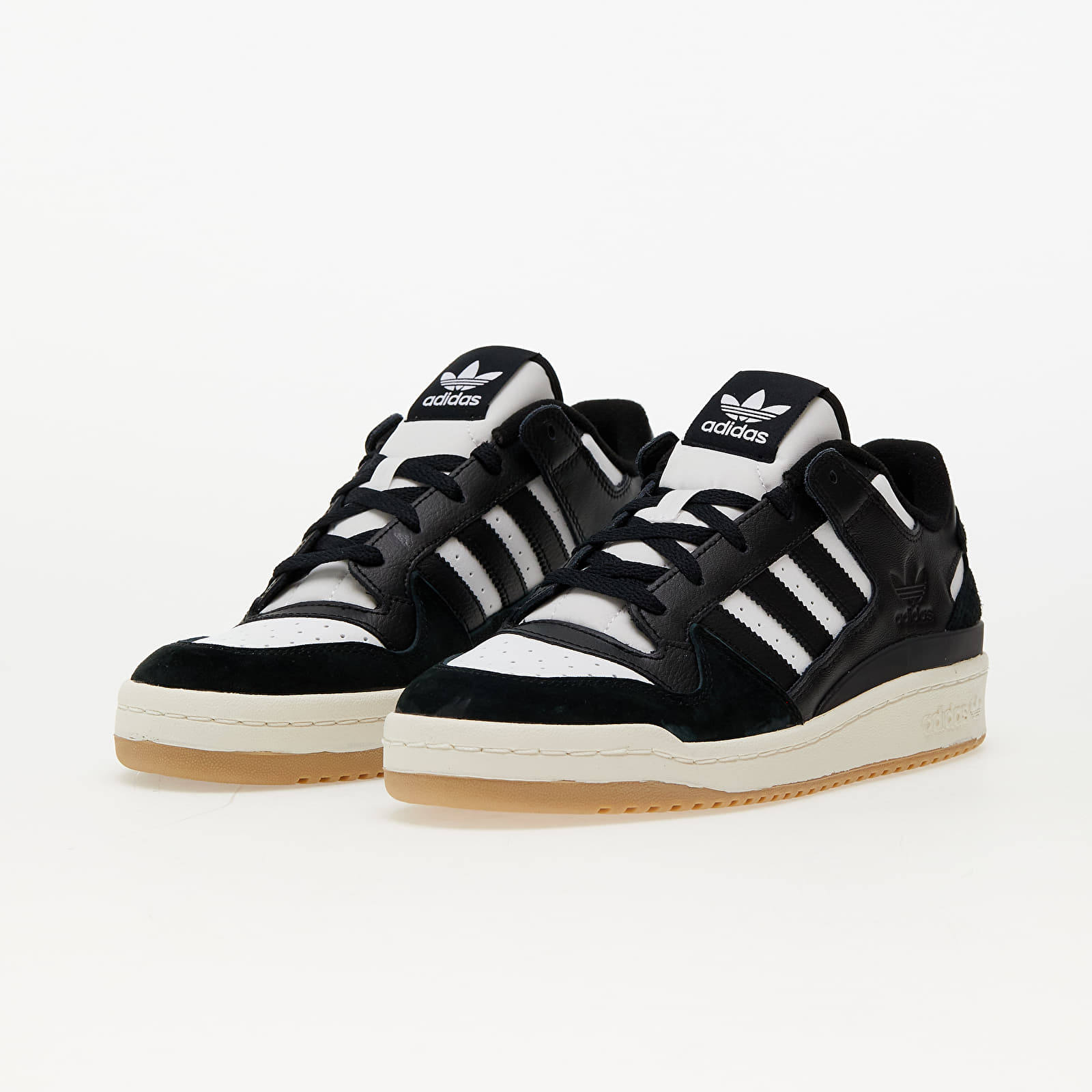 Men s sneakers and shoes adidas Forum Low Cl Core Black Ftw White Core White Queens