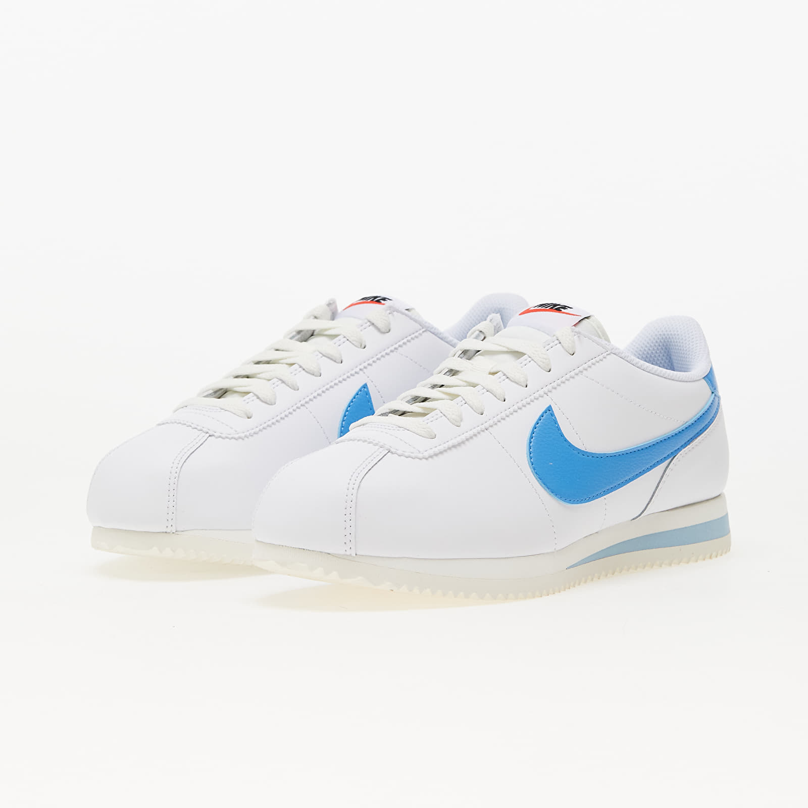 Baskets et chaussures pour femmes Nike Cortez White University Blue Sail Team Orange Queens