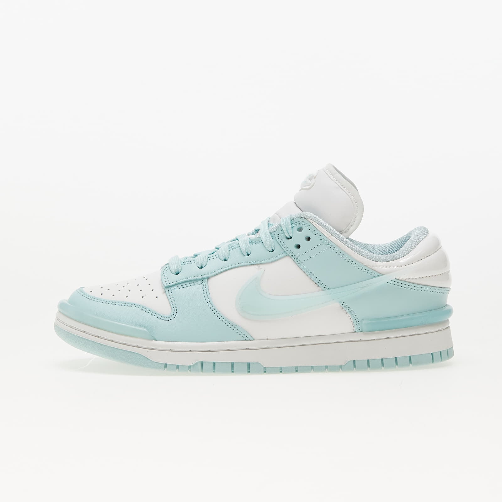 Women's sneakers and shoes Nike W Dunk Low Twist Summit White/ Jade Ice