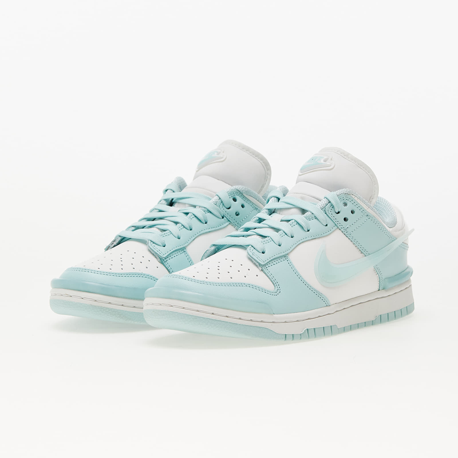 Women's sneakers and shoes Nike W Dunk Low Twist Summit White/ Jade Ice