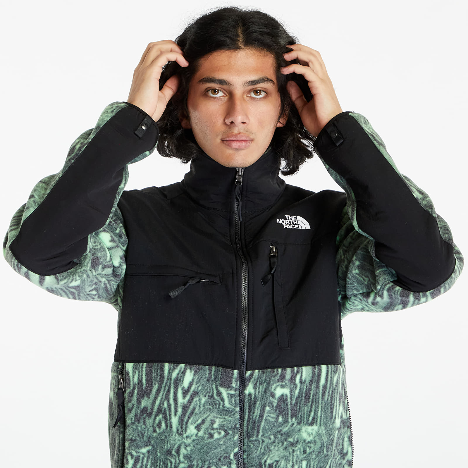 Geci The North Face Denali Jacket Chlorophyll Green Digital Distortion Print/ Tnf Black