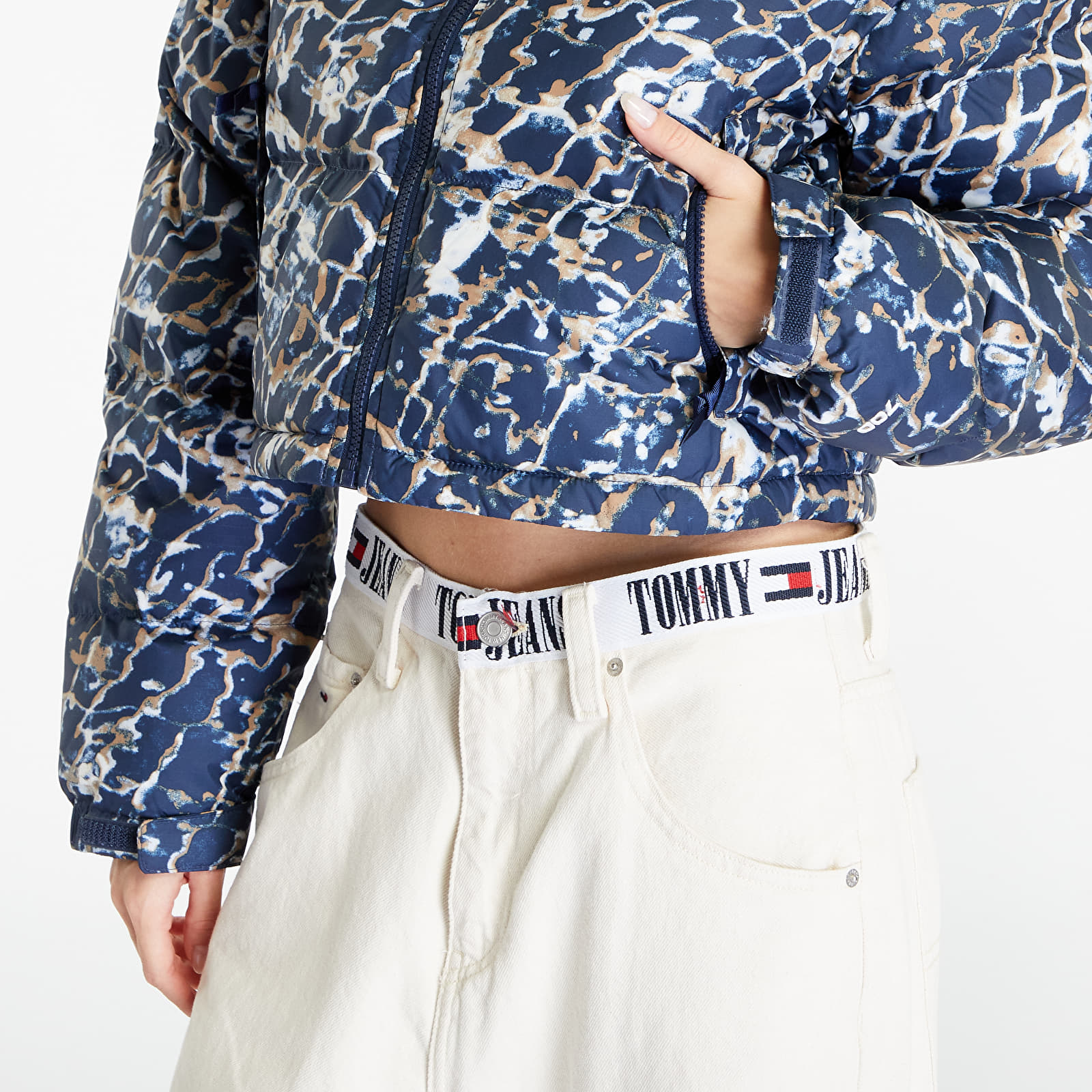 Jackets The North Face Nuptse Short Jacket Dusty Periwinkle Water Distortion Small Print/ Summit Navy
