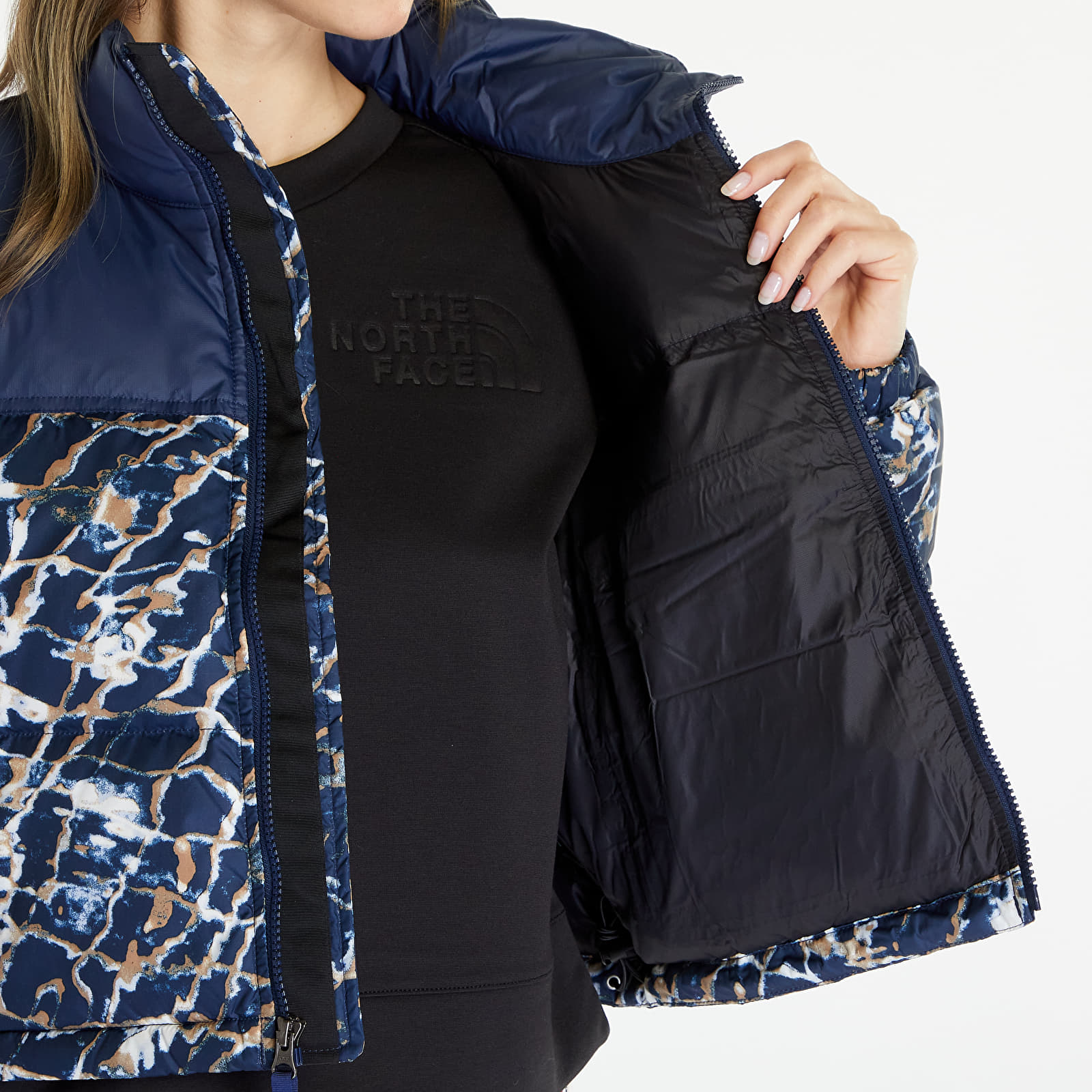 Jackets The North Face Nuptse Short Jacket Dusty Periwinkle Water Distortion Small Print/ Summit Navy