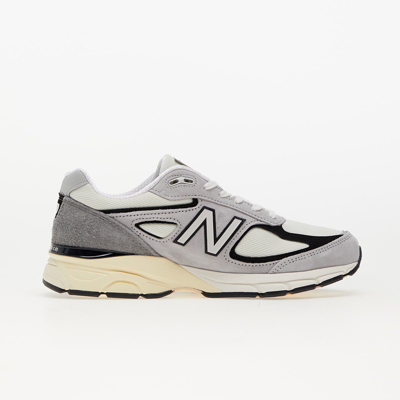 New balance 990 v4 gris 2025