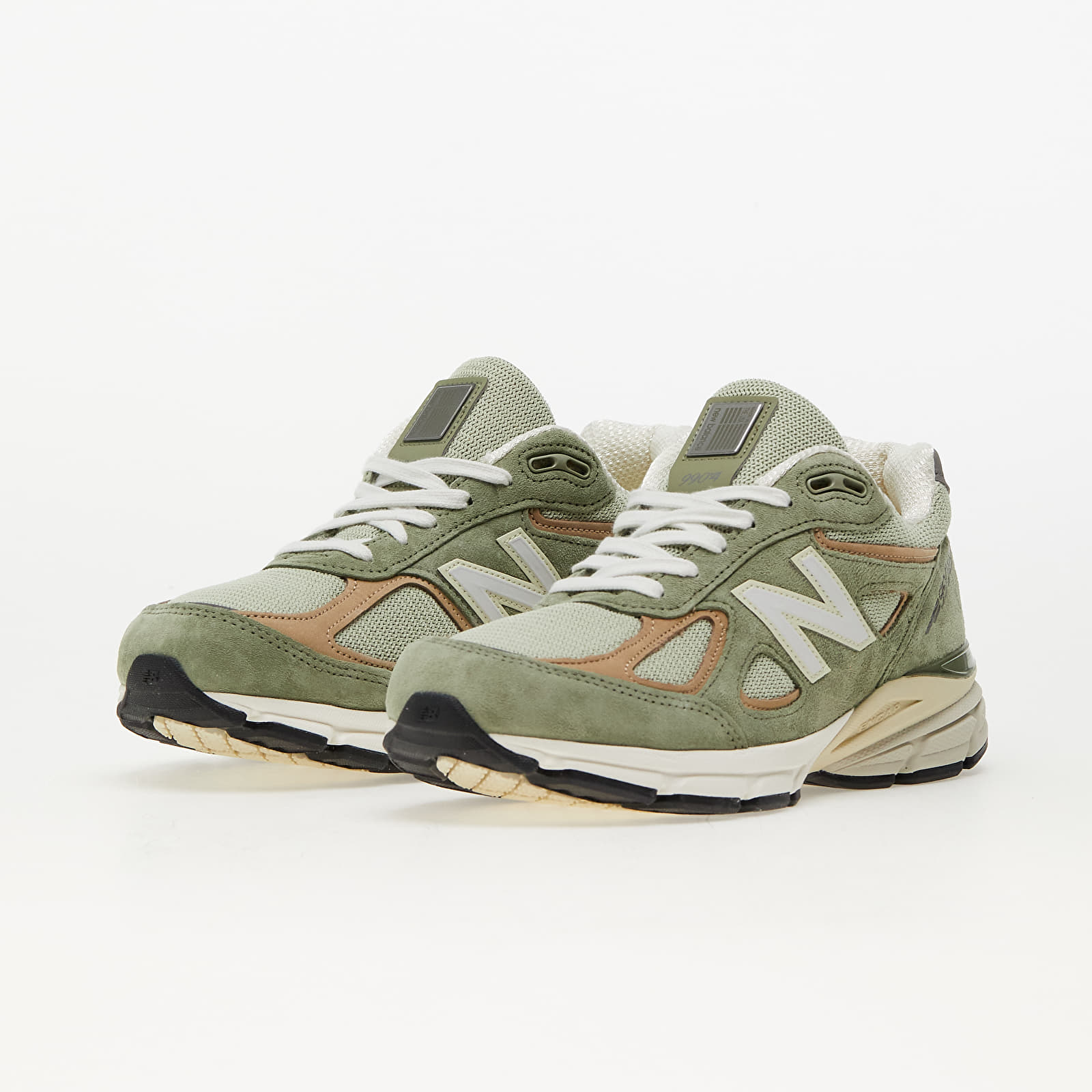 Turnschuhe und Schuhe für Männer New Balance 990 V4 Made in USA Olive