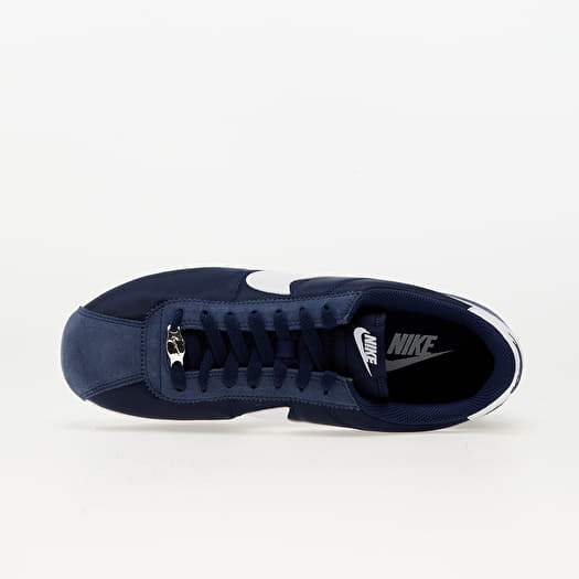 Womens navy online nike shoes
