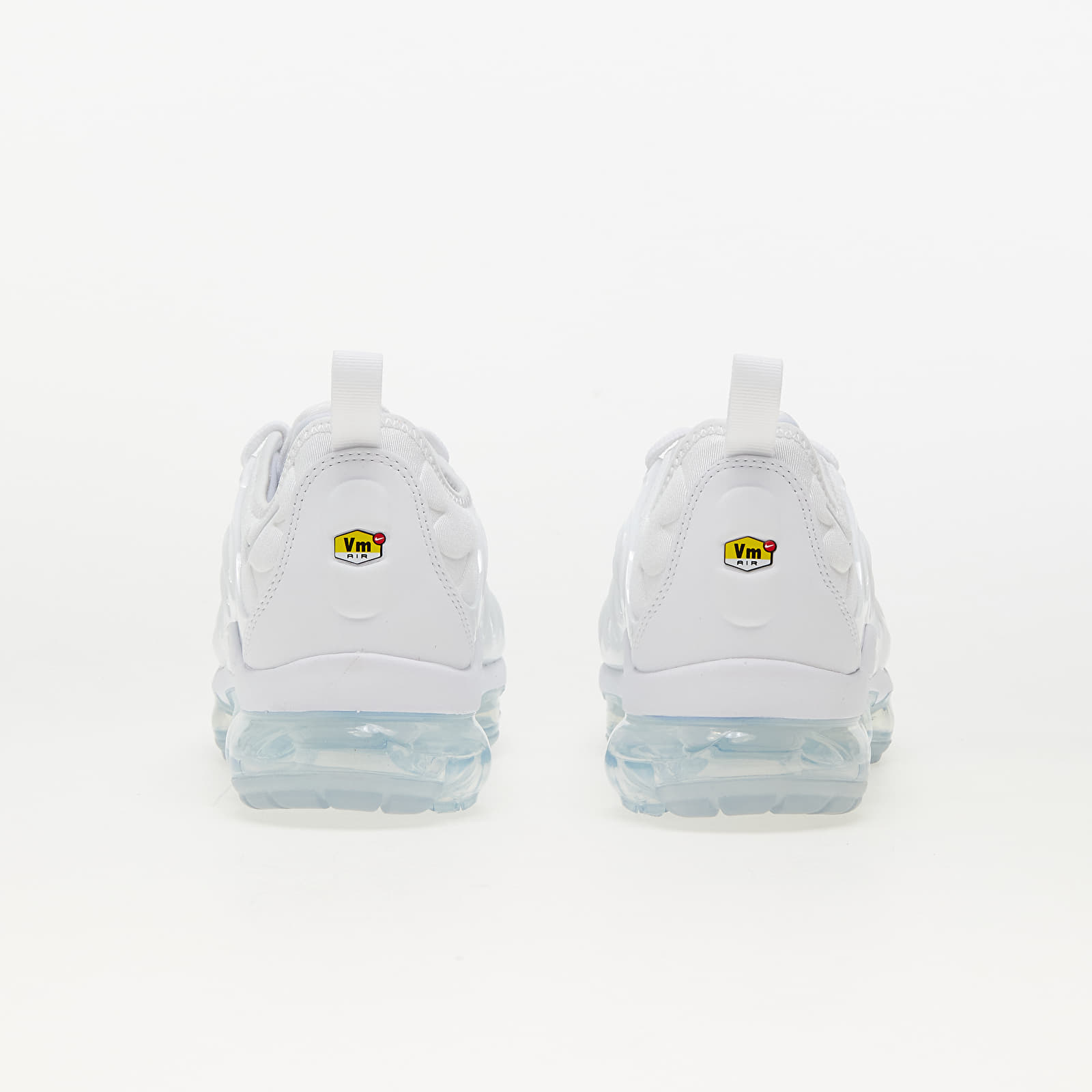 Air max vapormax plus all white cheap
