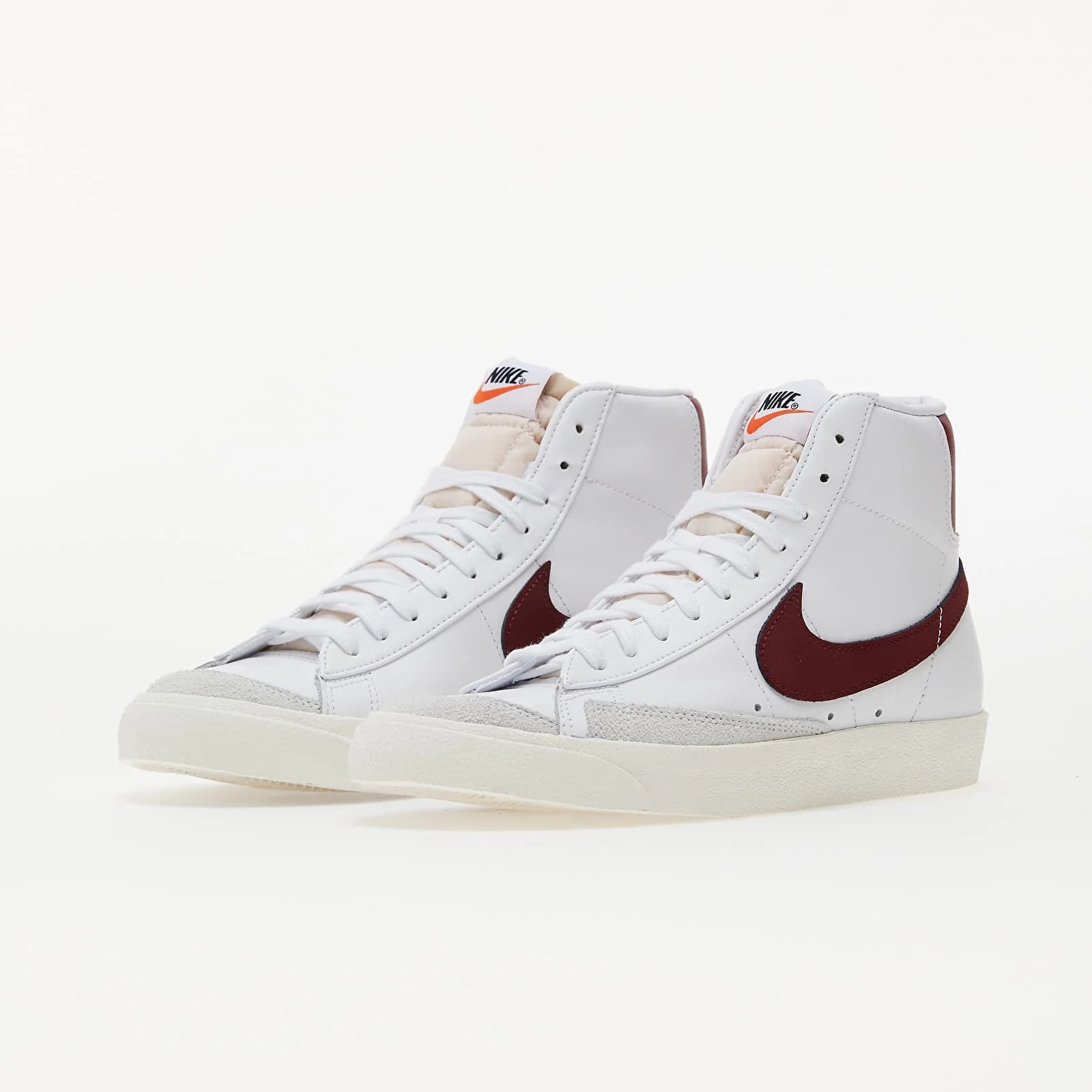 Zapatillas Hombre Nike Blazer Mid '77 Vintage White/ Team Red-White-Sail