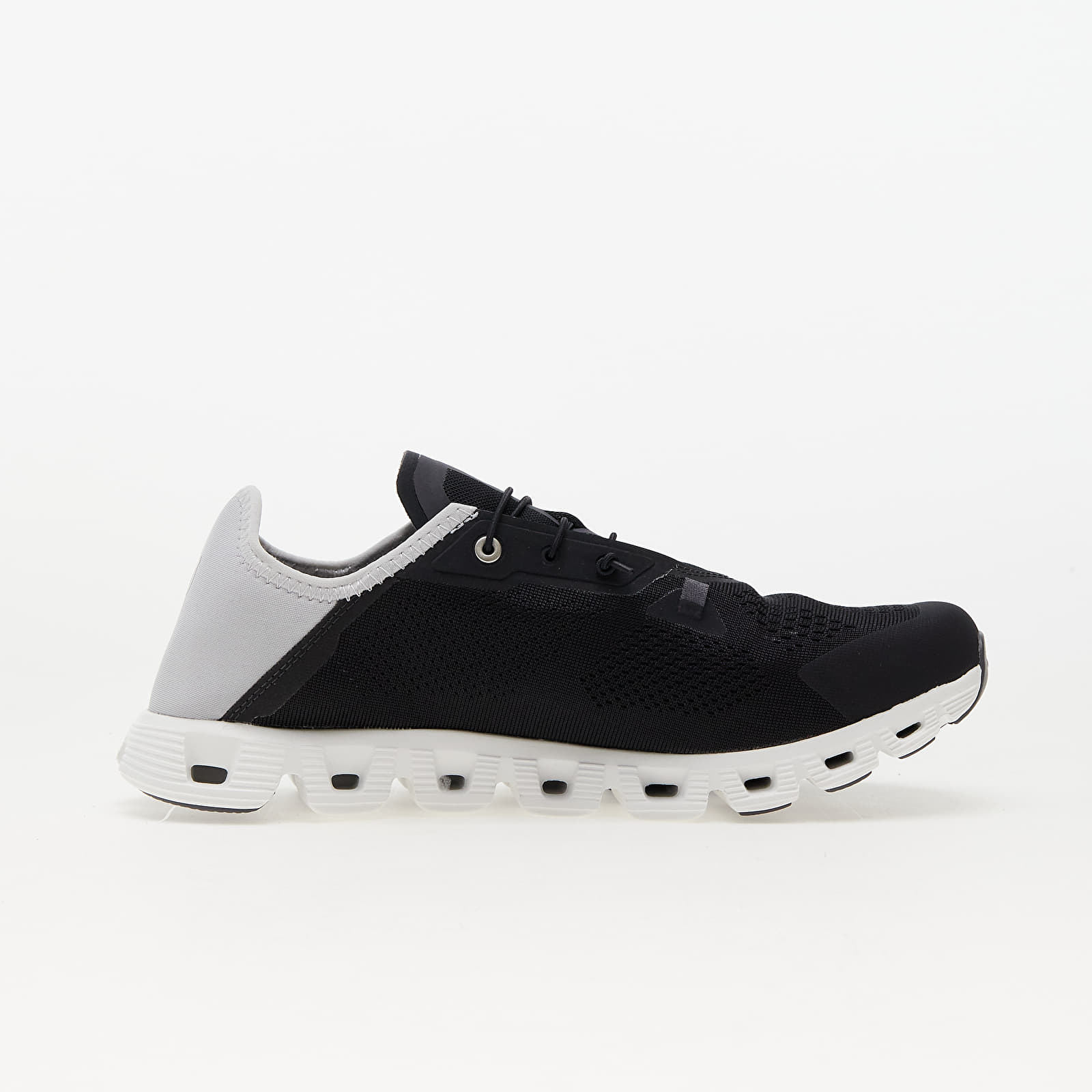 Men's sneakers and shoes On M Cloud 5 Coast Black/ Shadow