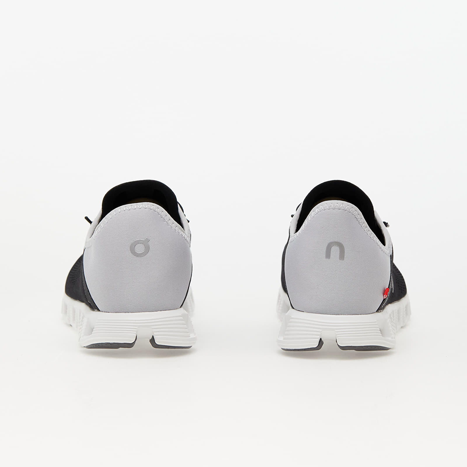 Men's sneakers and shoes On M Cloud 5 Coast Black/ Shadow